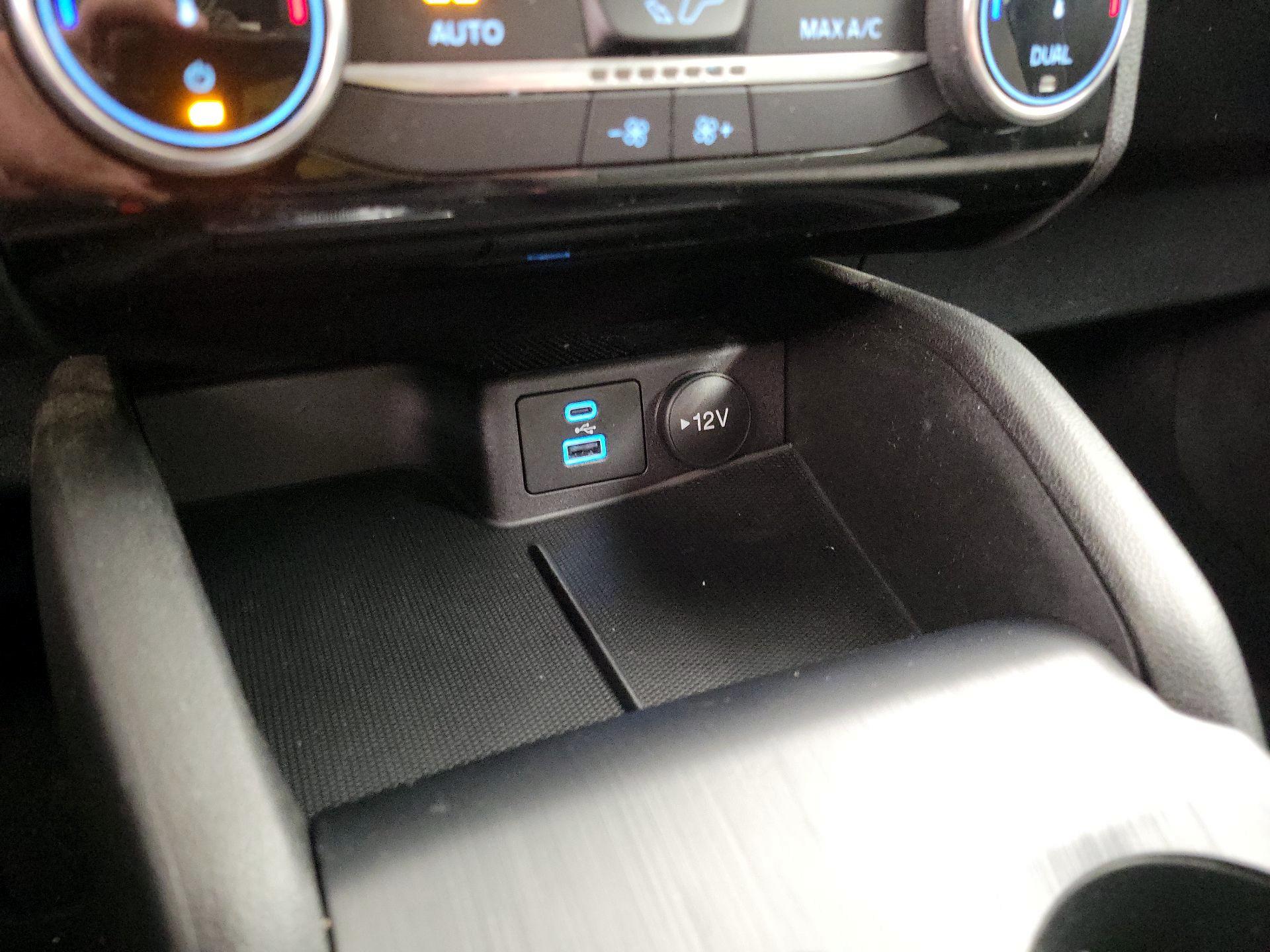 Thumbnail: 2022 Ford Escape - 18