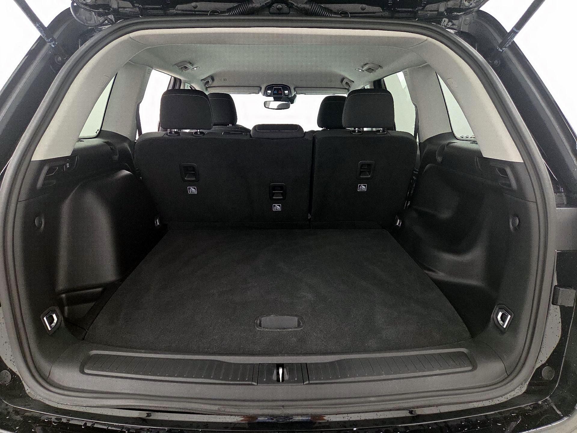 Thumbnail: 2023 Jeep Grand Cherokee - 20