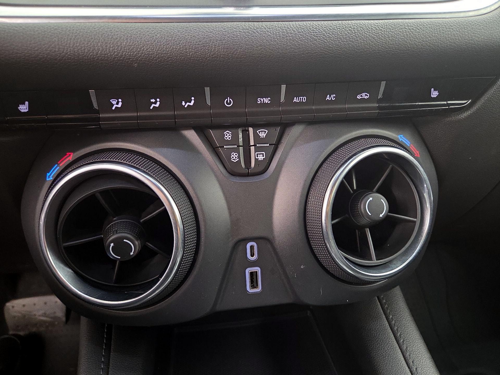 Thumbnail: 2021 Chevrolet Blazer - 16