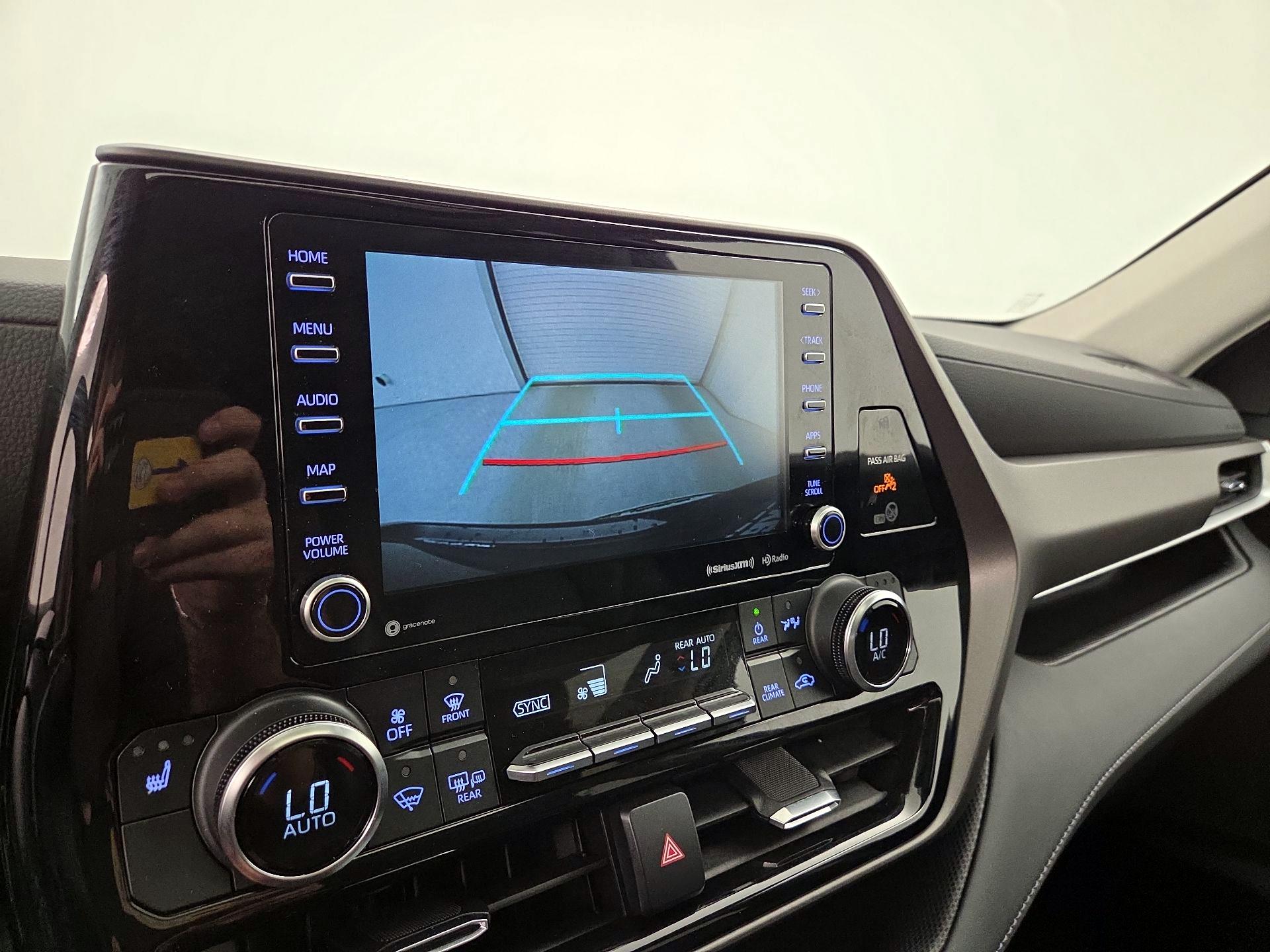 Thumbnail: 2022 Toyota Highlander - 14