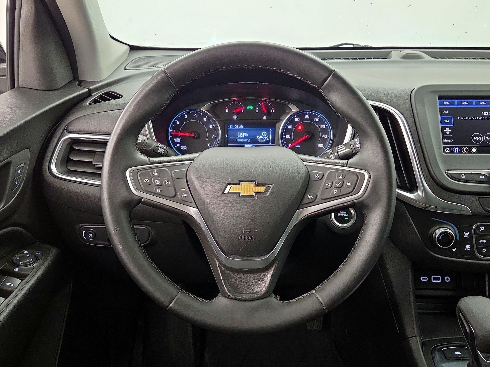2023 Chevrolet Equinox LT - Photo 11