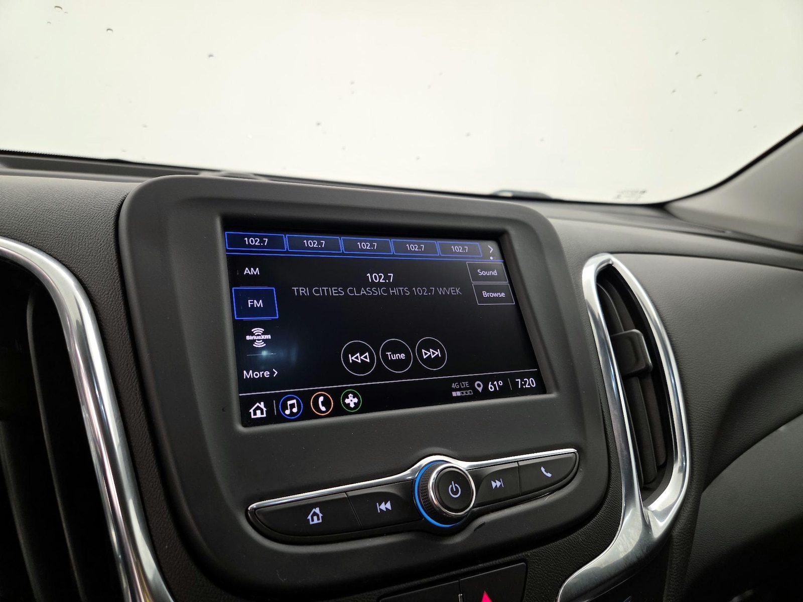 2023 Chevrolet Equinox LT - Photo 16