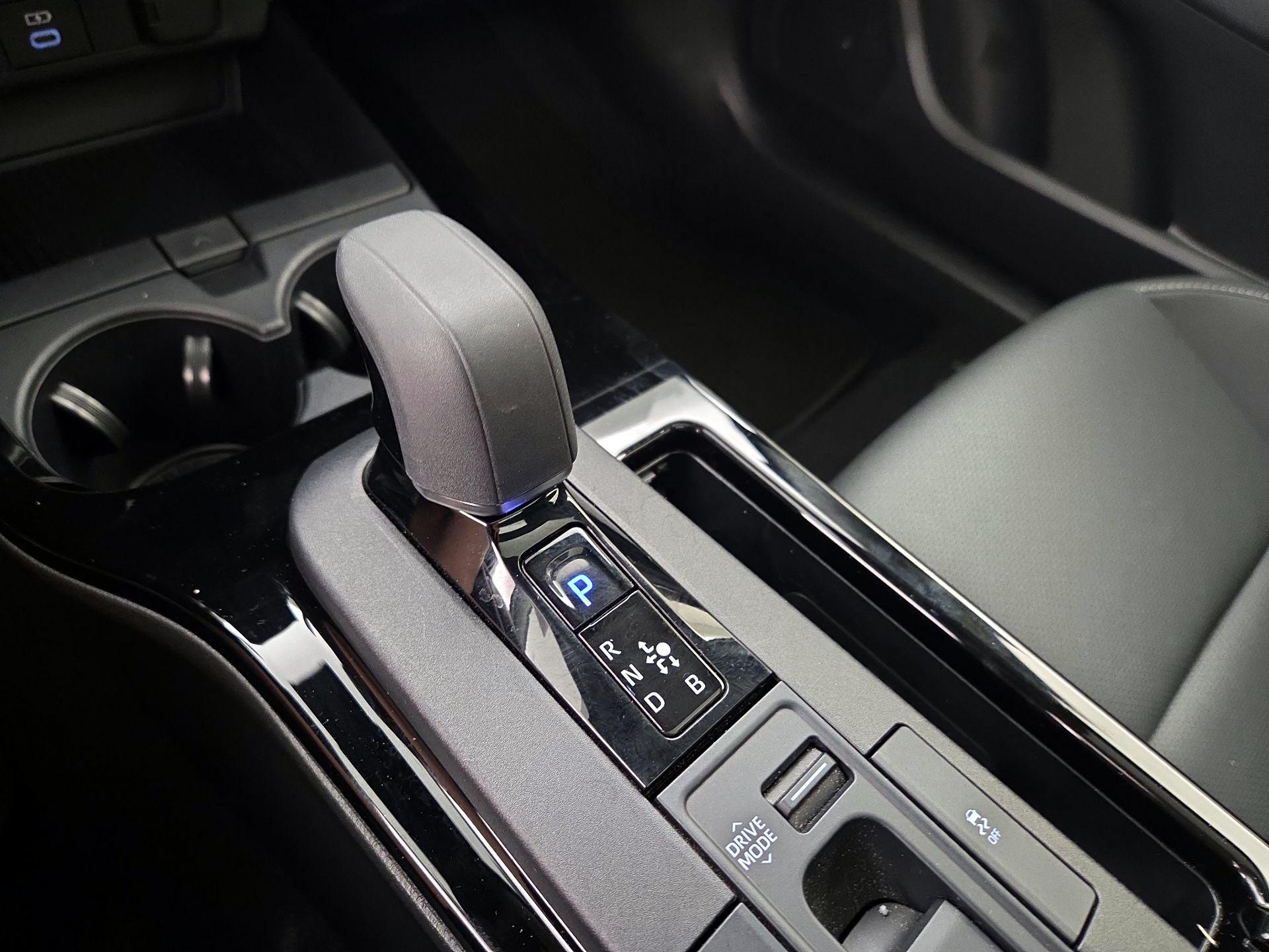 Thumbnail: 2024 Toyota Prius - 17