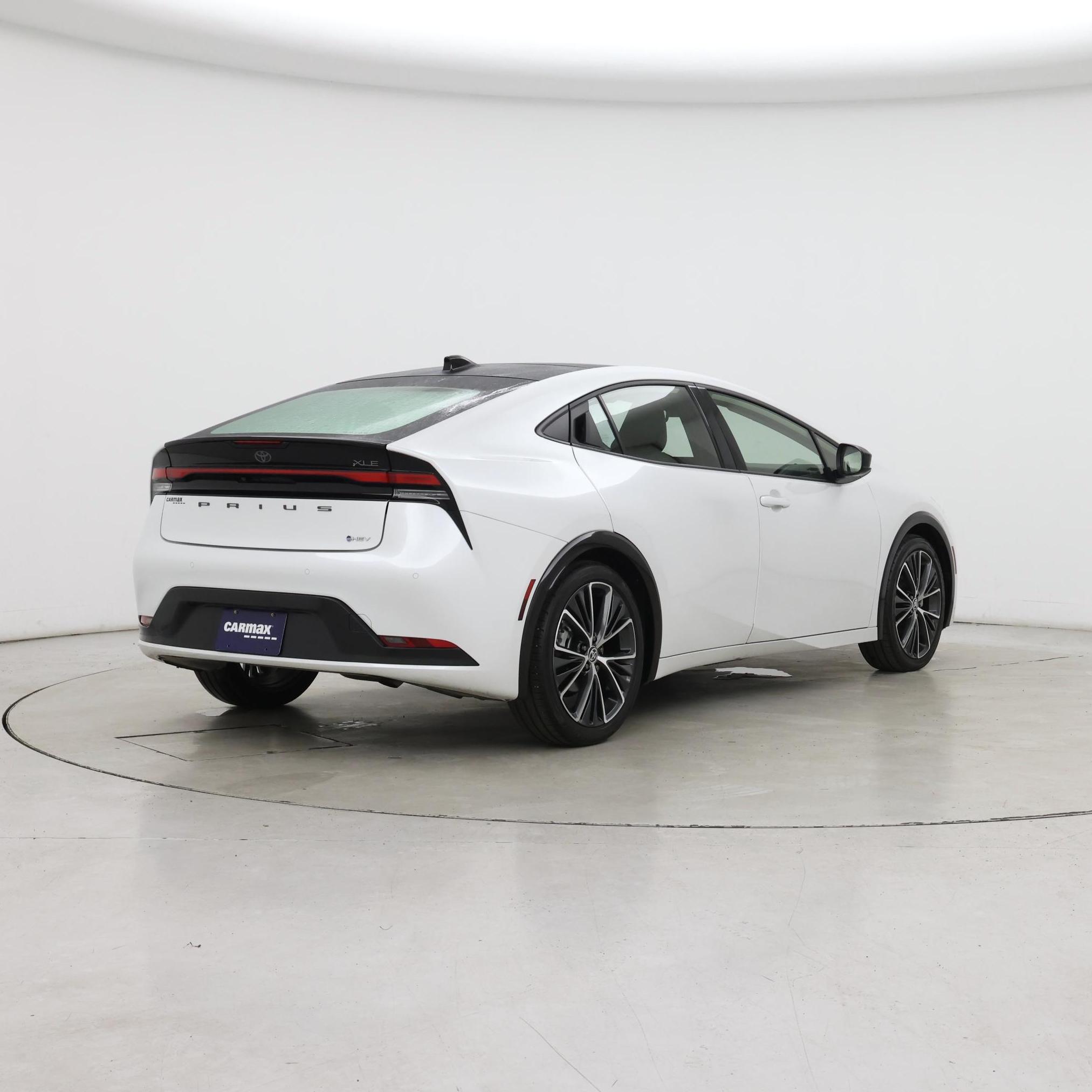 Thumbnail: 2024 Toyota Prius - 8