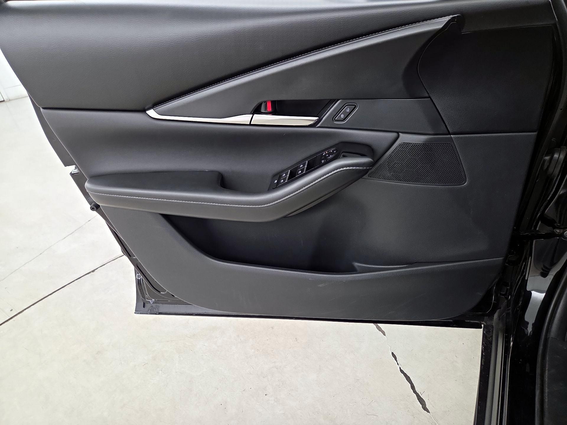 Thumbnail: 2025 Mazda CX-30 - 12