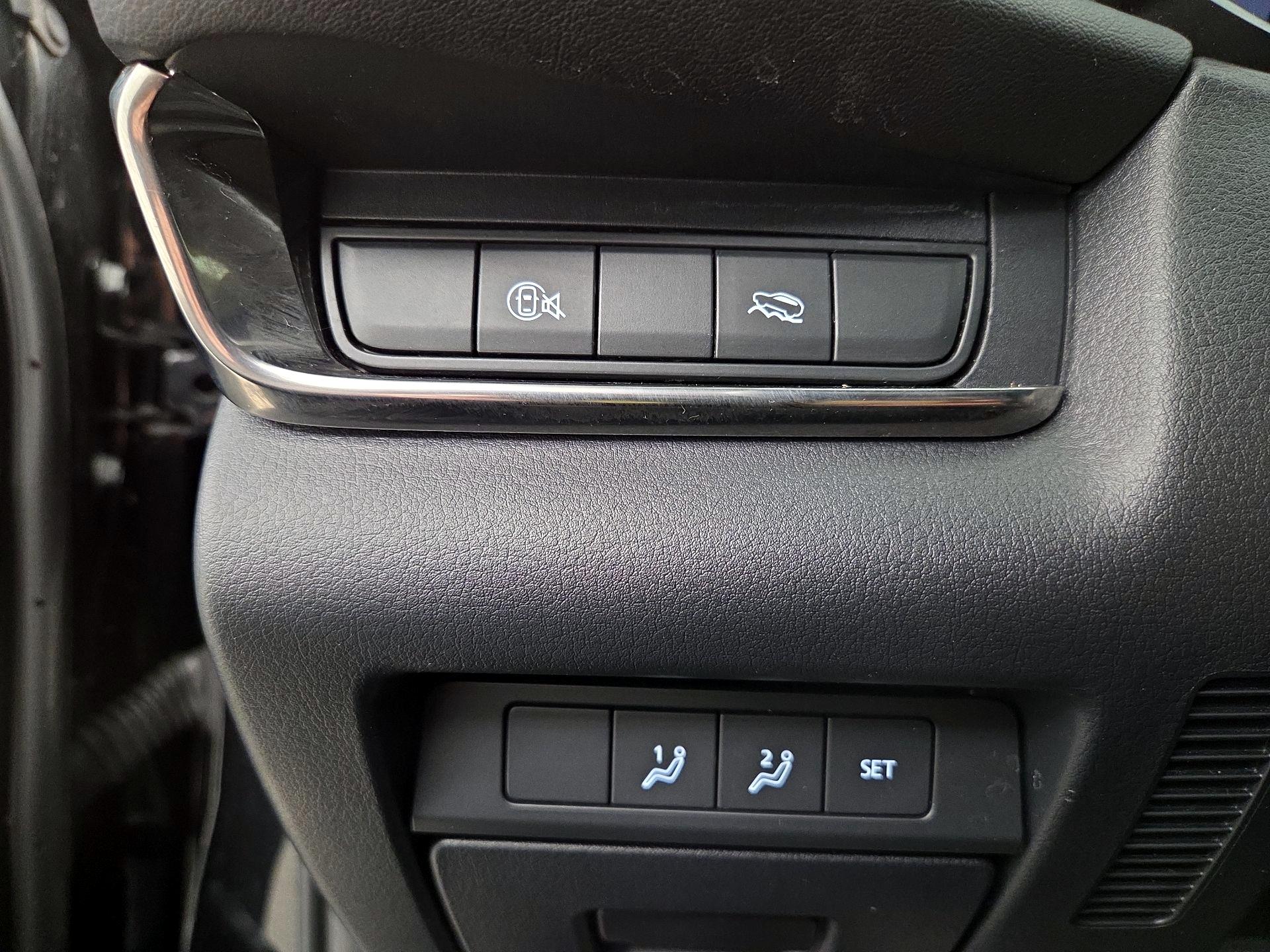 Thumbnail: 2025 Mazda CX-30 - 13