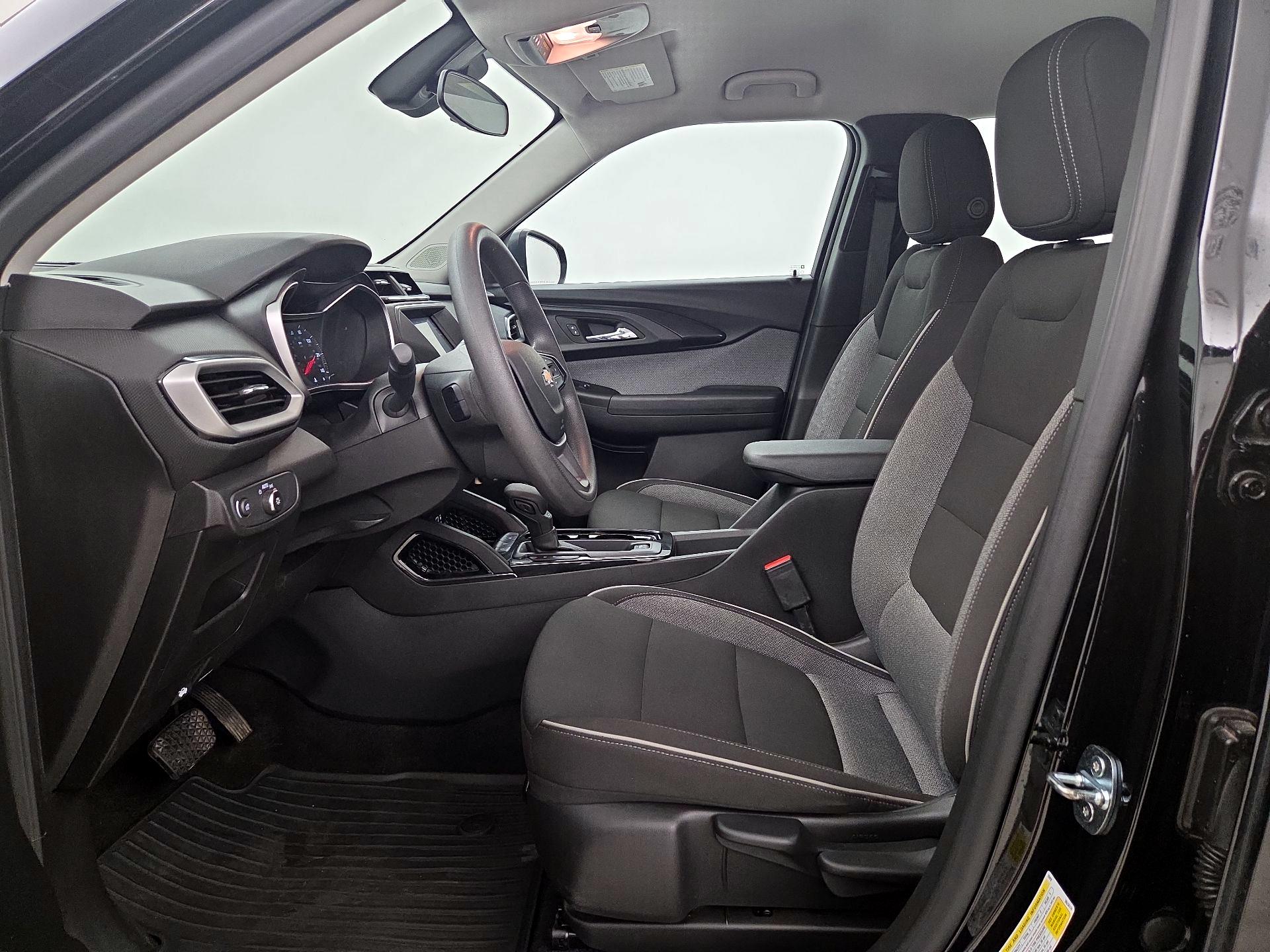 Thumbnail: 2023 Chevrolet TrailBlazer - 11