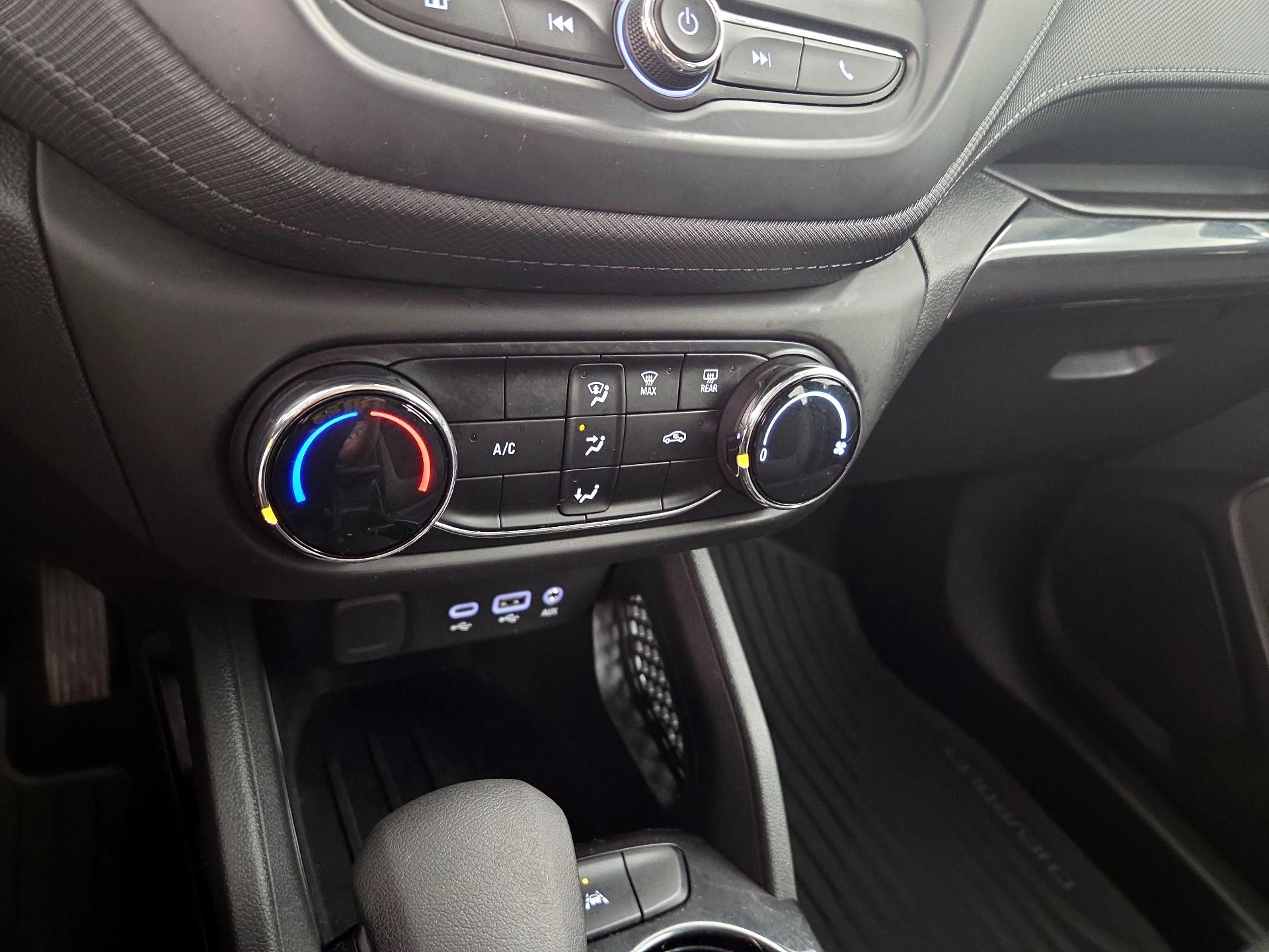 Thumbnail: 2023 Chevrolet TrailBlazer - 16