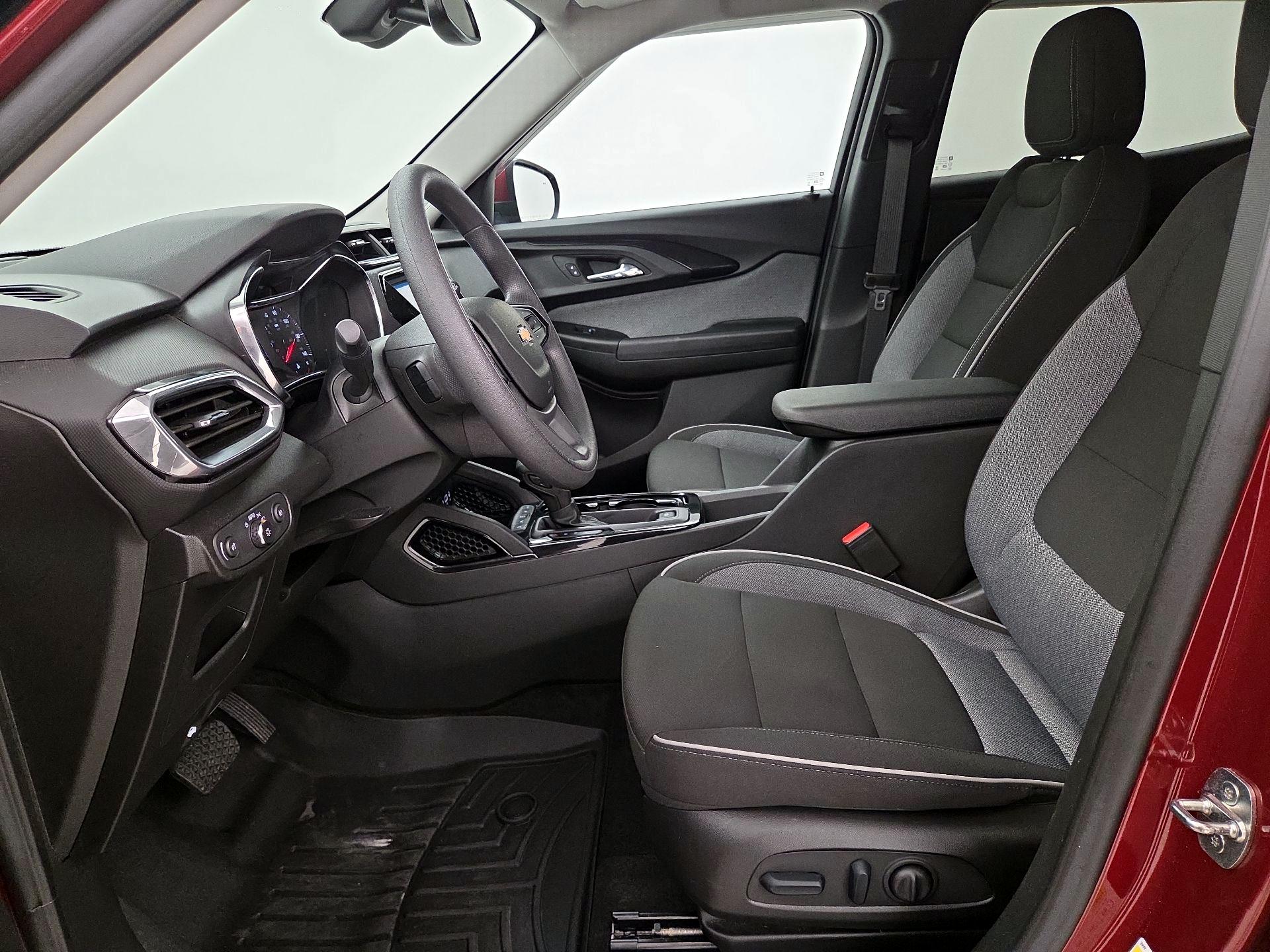 Thumbnail: 2023 Chevrolet TrailBlazer - 11