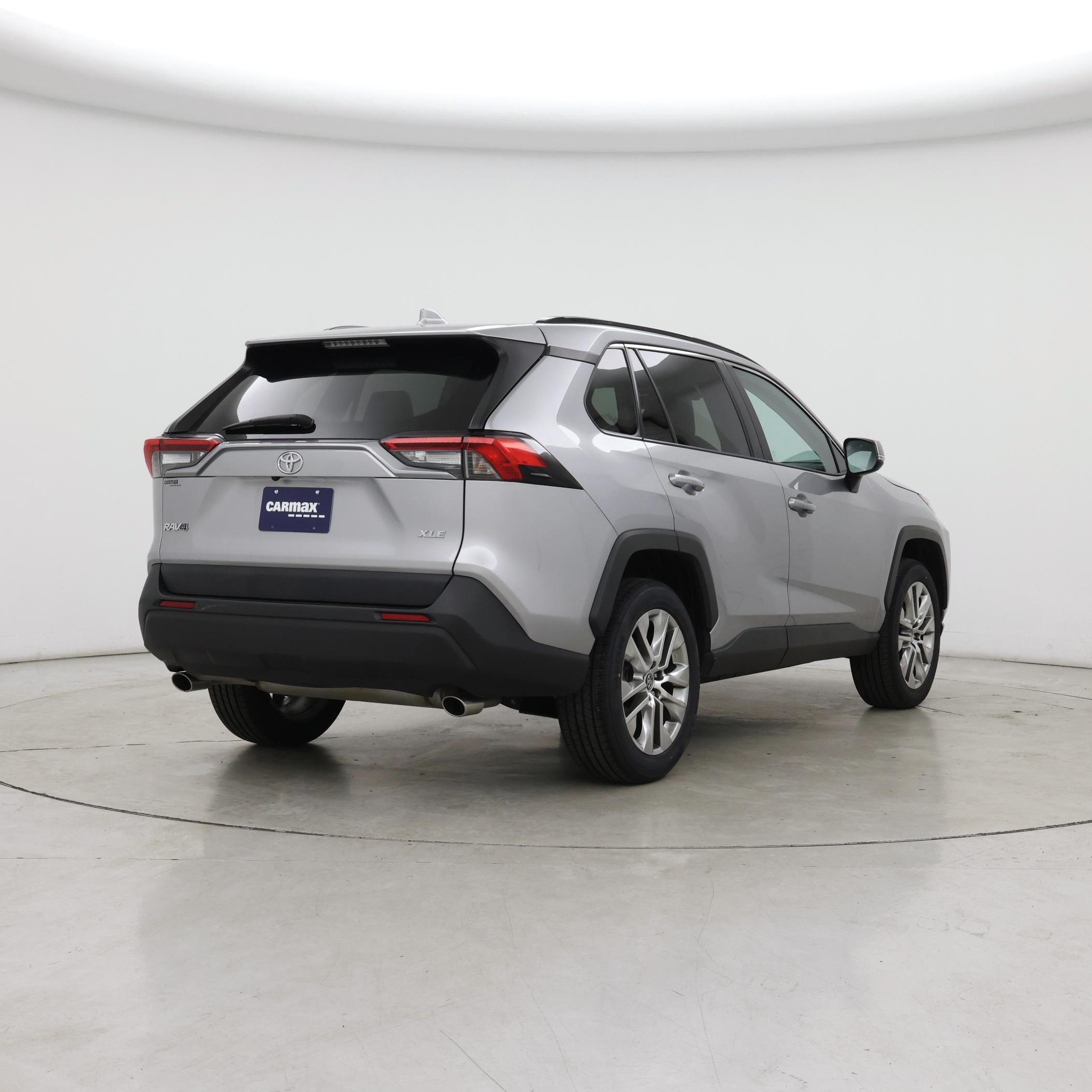 Thumbnail: 2020 Toyota RAV4 - 8