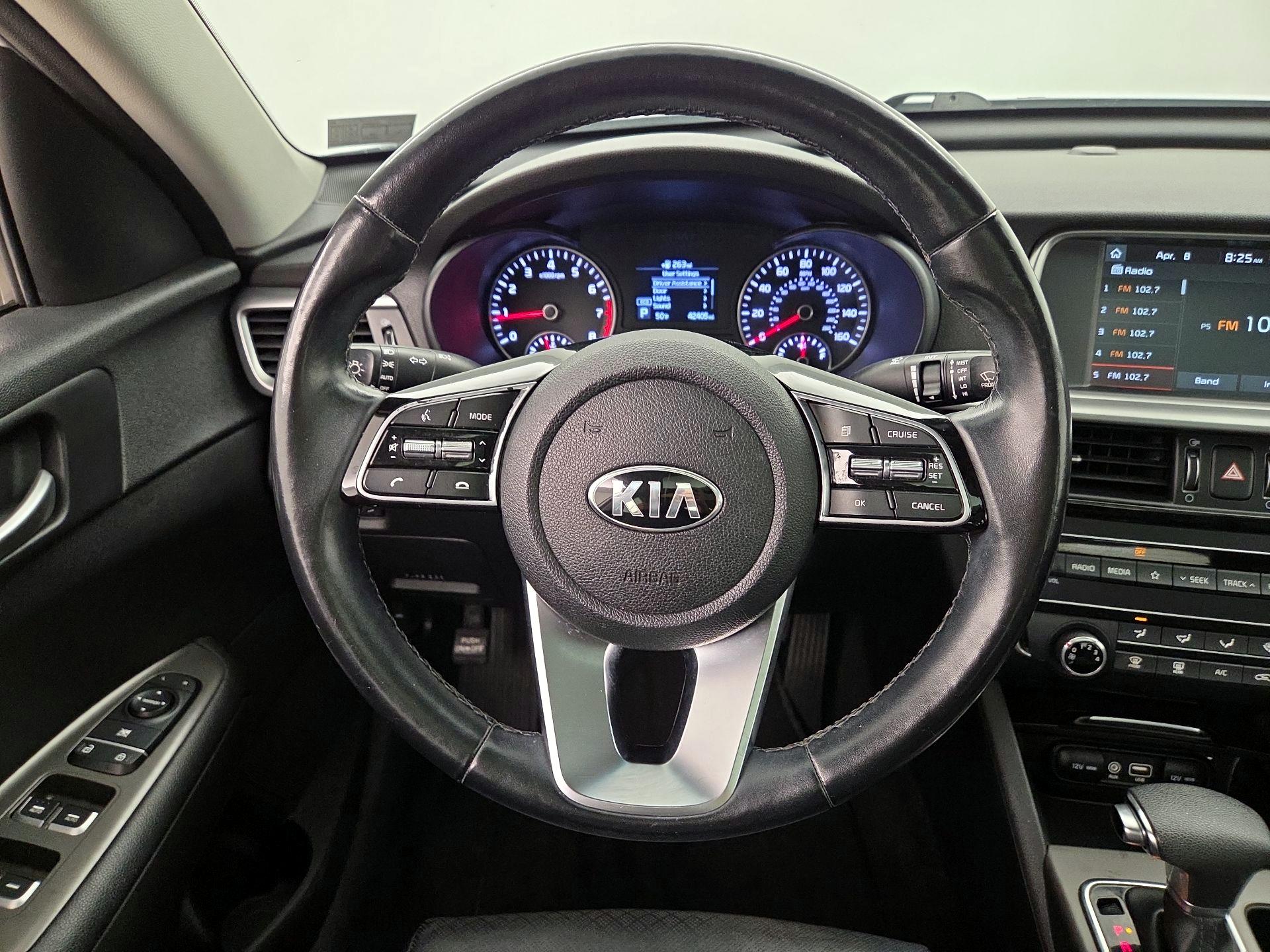 Thumbnail: 2020 Kia Optima - 10