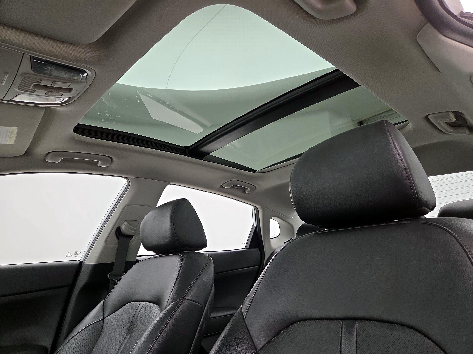 Thumbnail: 2020 Kia Optima - 19