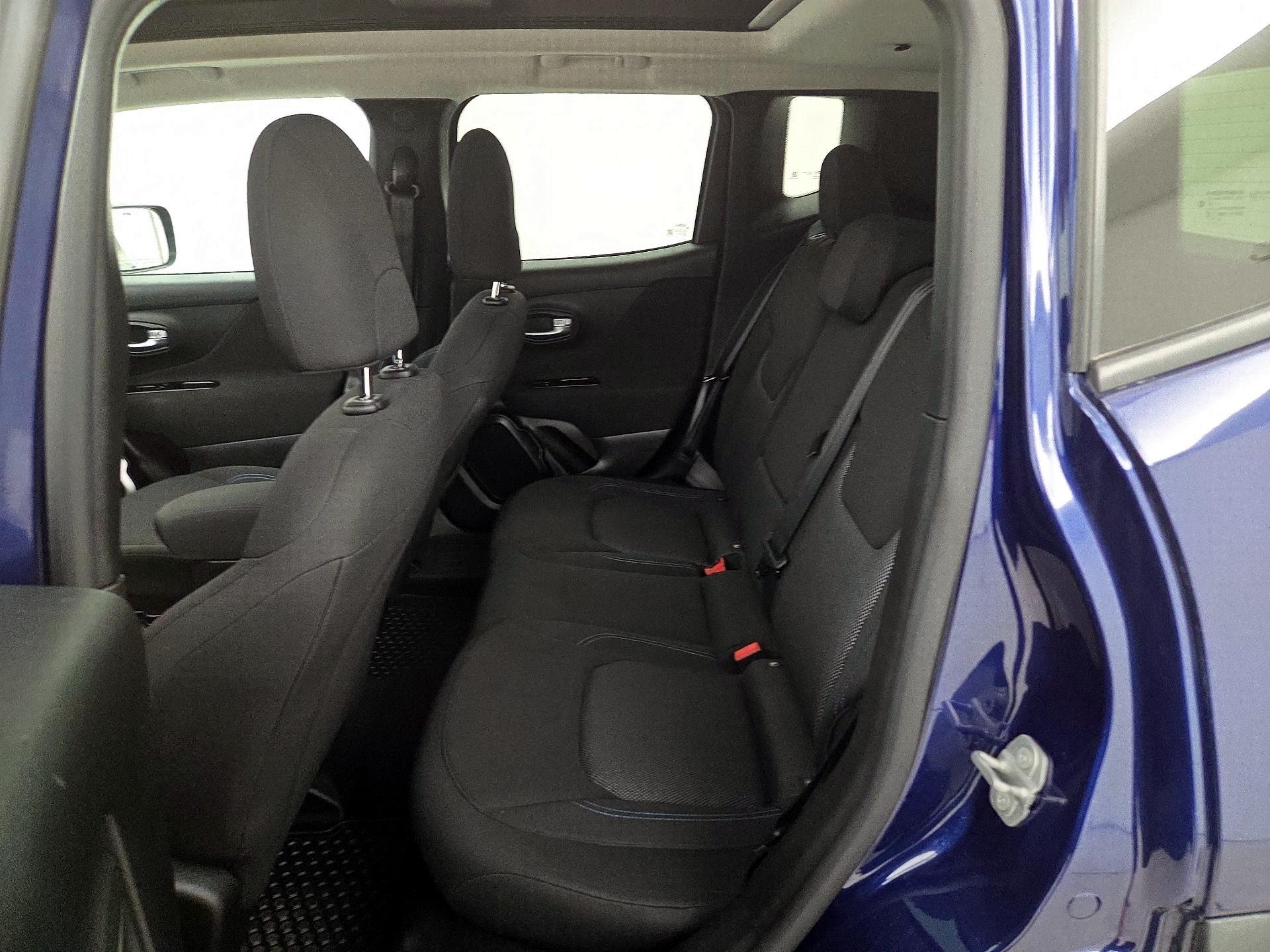 Thumbnail: 2021 Jeep Renegade - 20