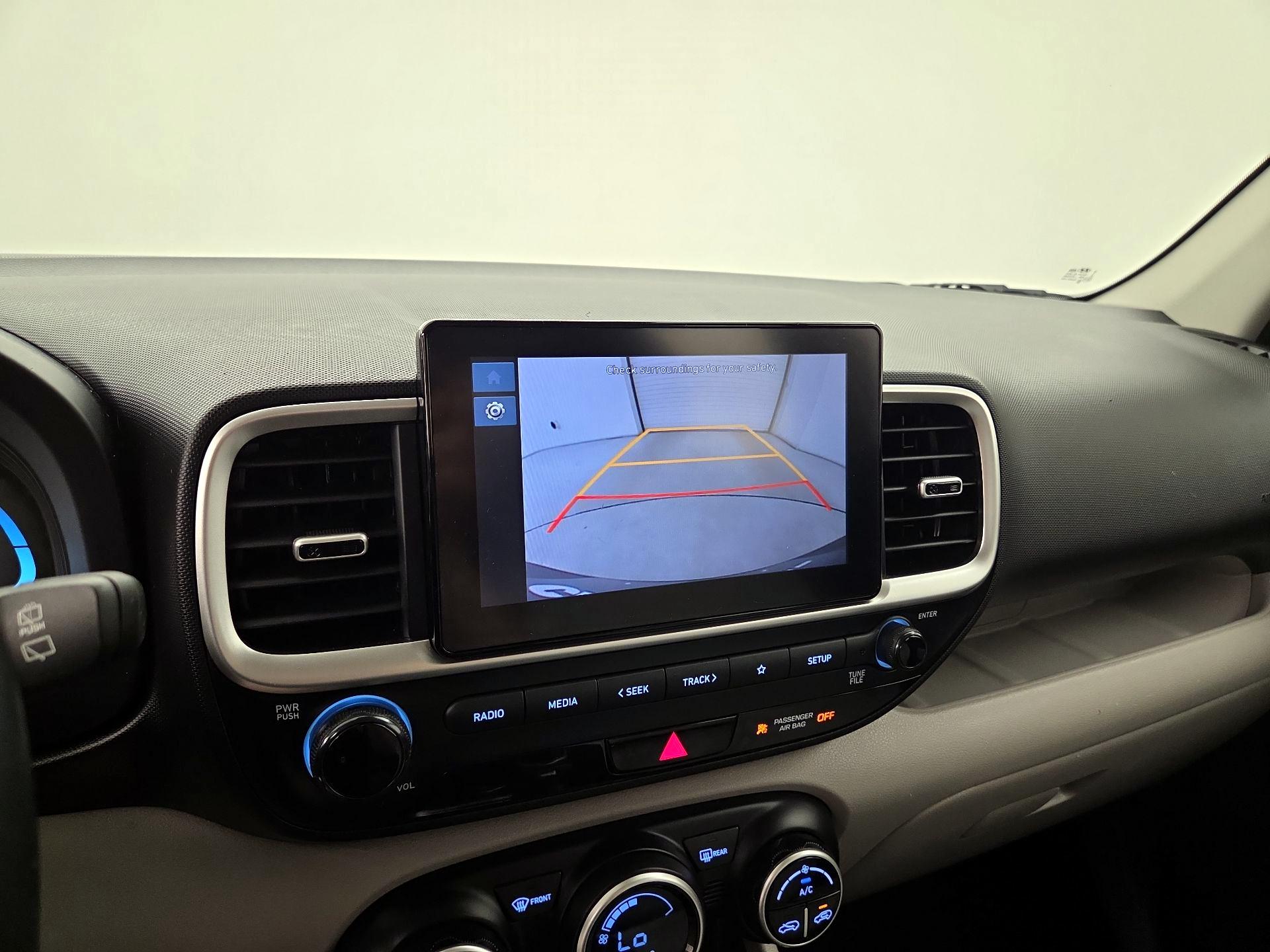 Thumbnail: 2023 Hyundai Venue - 14