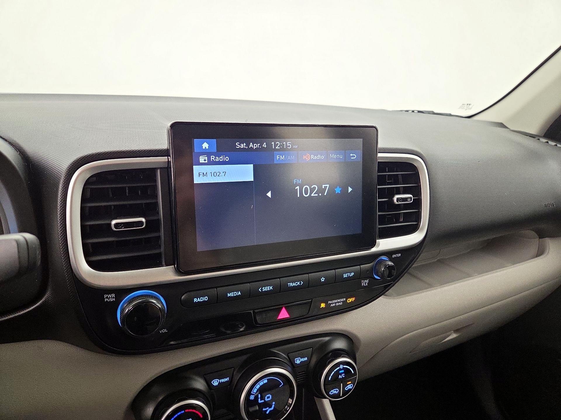 Thumbnail: 2023 Hyundai Venue - 15