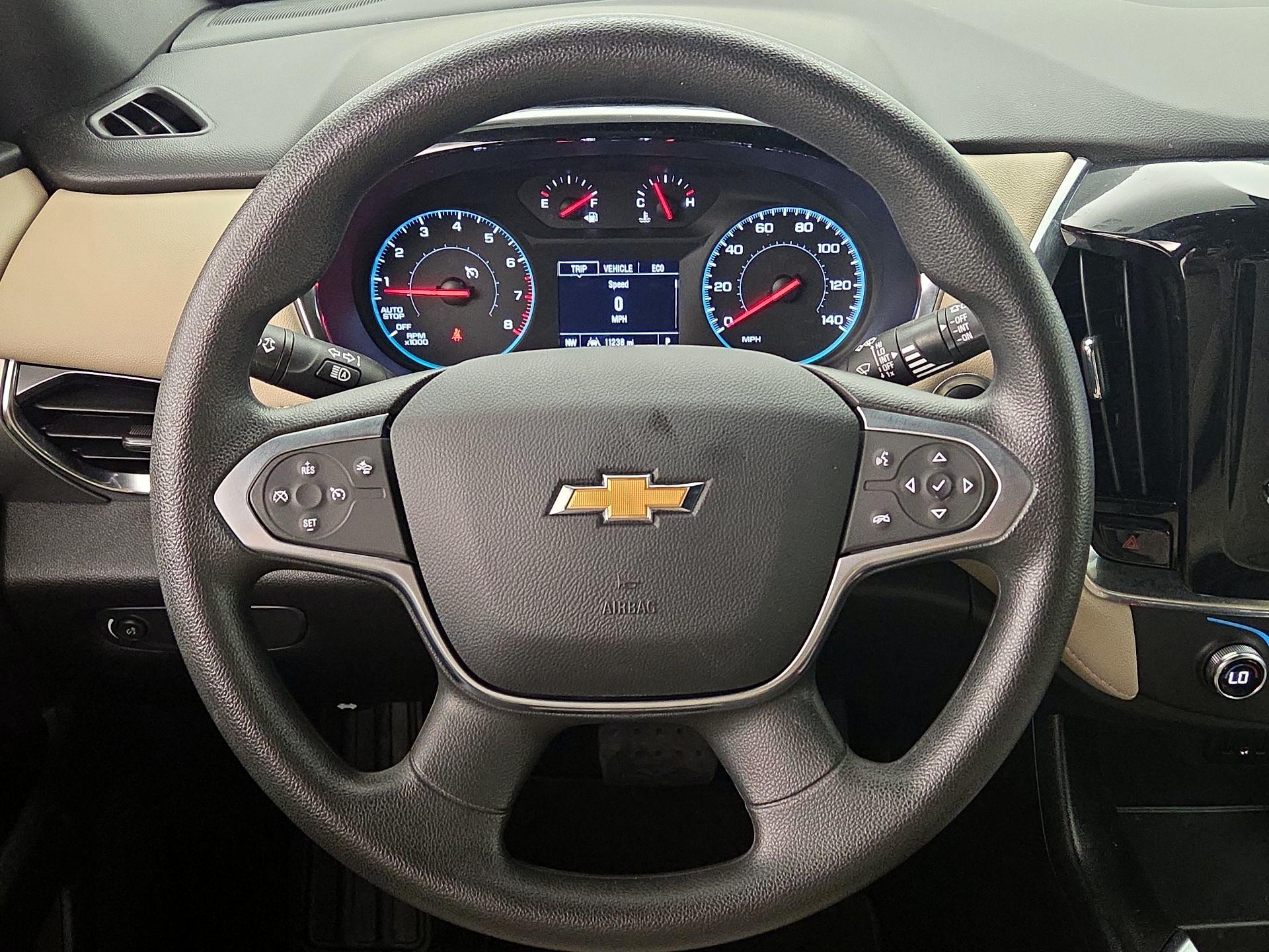 Thumbnail: 2023 Chevrolet Traverse - 10