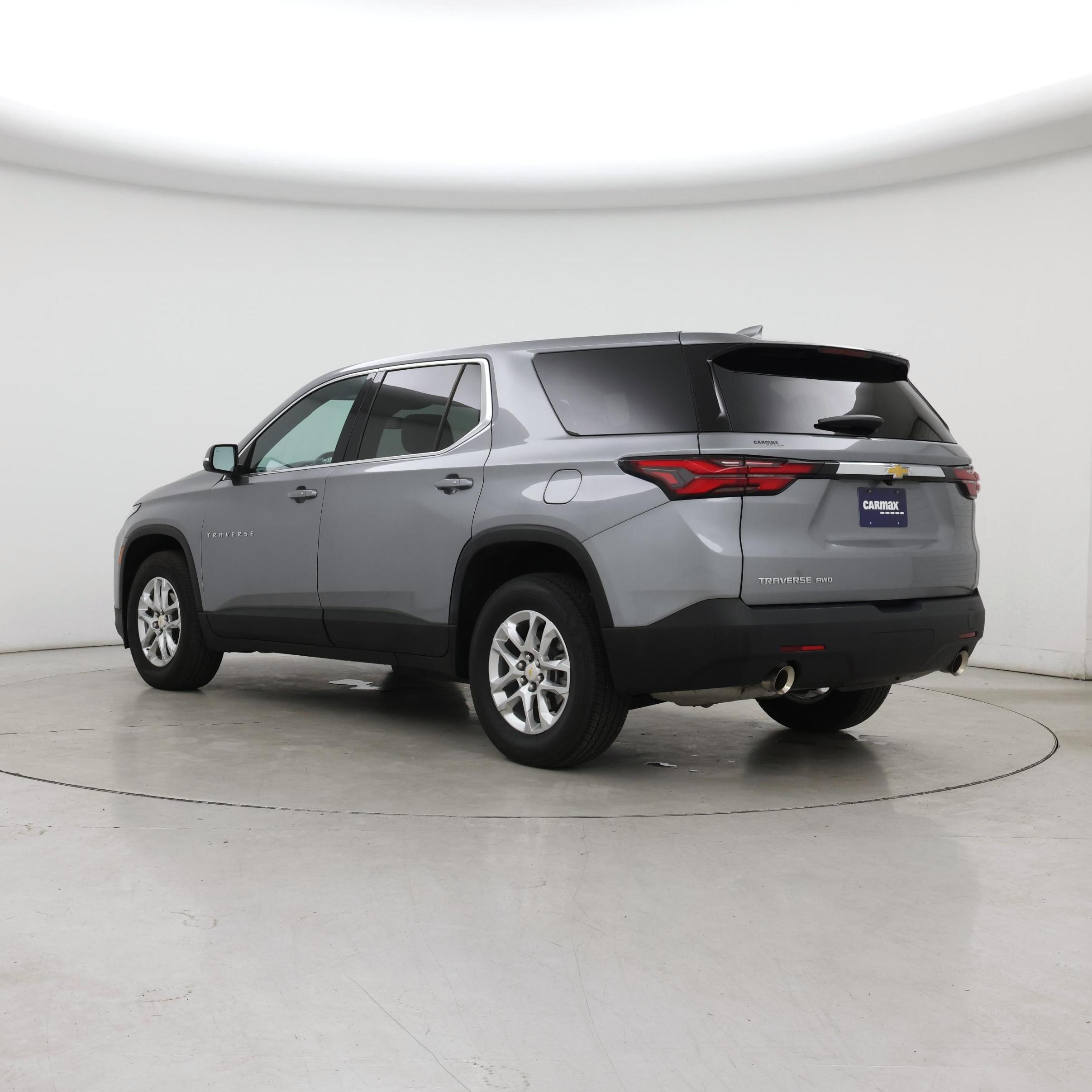 Thumbnail: 2023 Chevrolet Traverse - 2