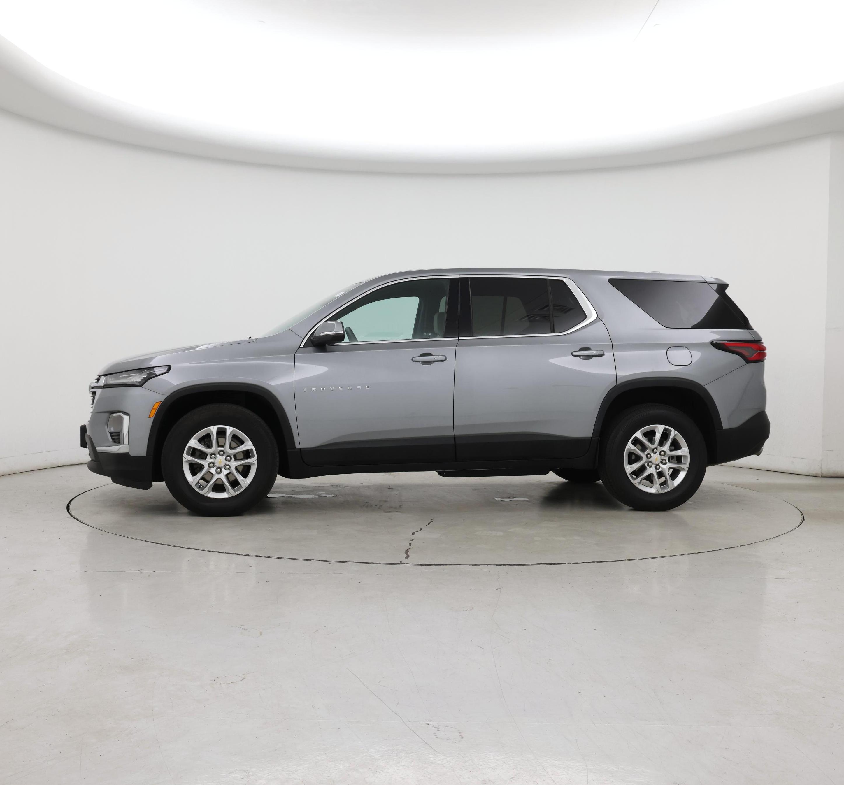 Thumbnail: 2023 Chevrolet Traverse - 3