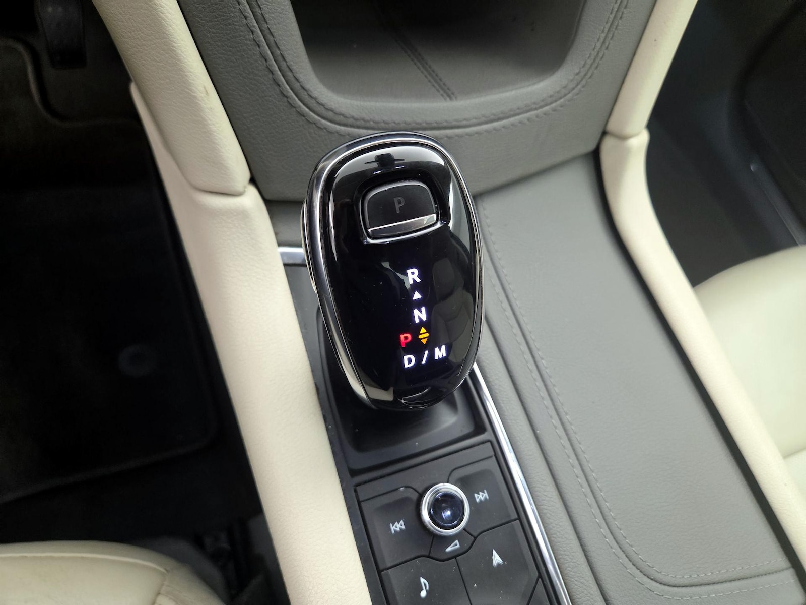 2020 Cadillac XT5 Premium Luxury - Photo 19