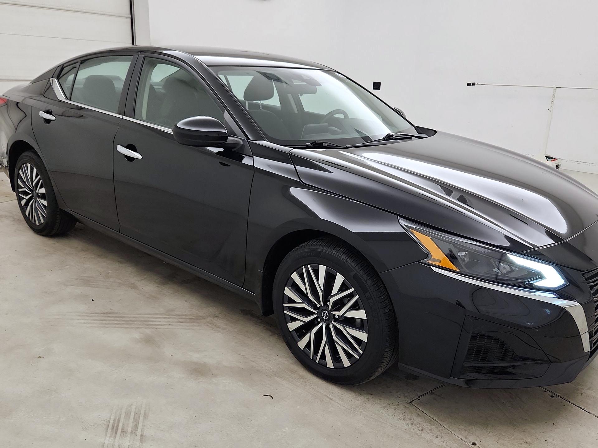 Thumbnail: 2023 Nissan Altima - 1