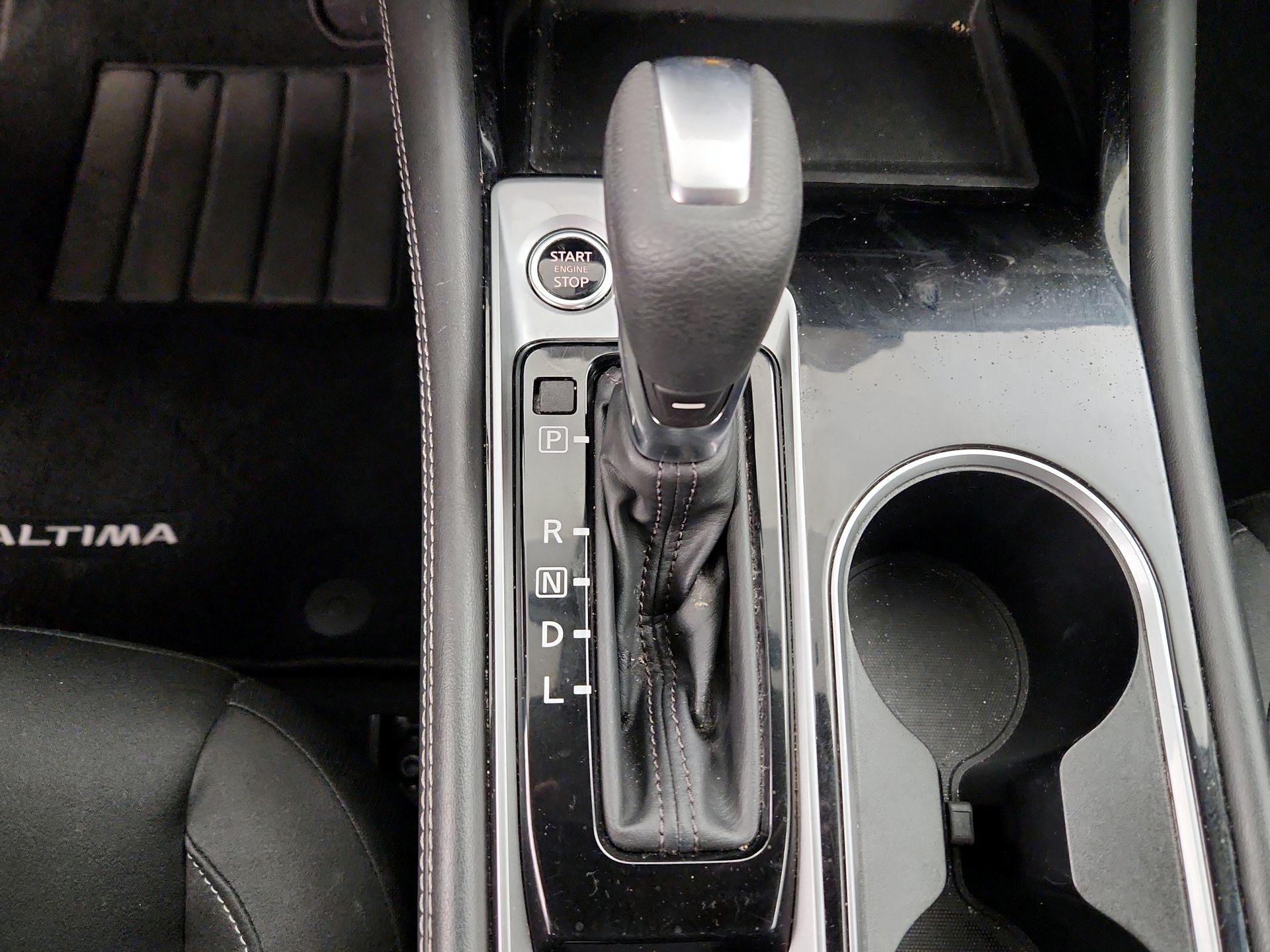 Thumbnail: 2023 Nissan Altima - 15