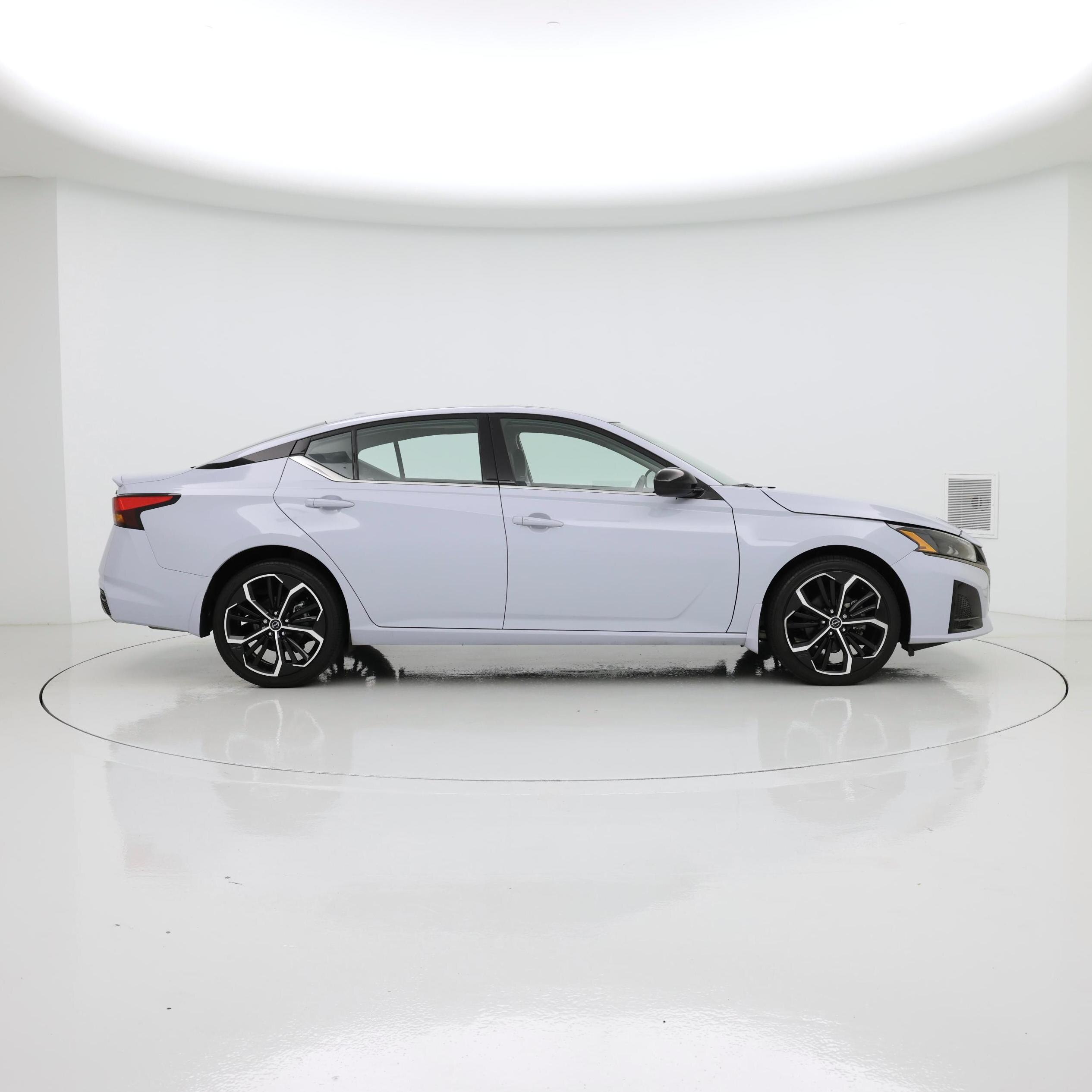 Thumbnail: 2023 Nissan Altima - 7