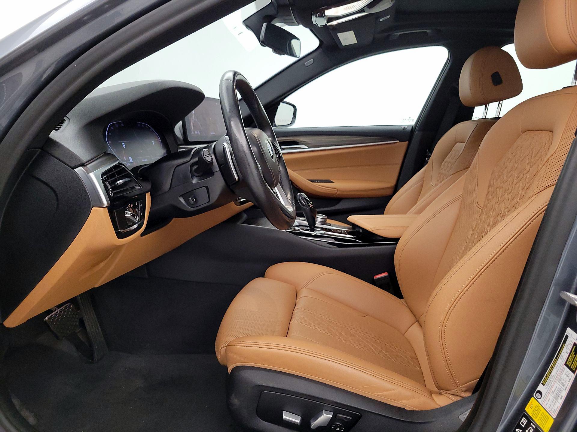 Thumbnail: 2022 BMW 5 Series - 11