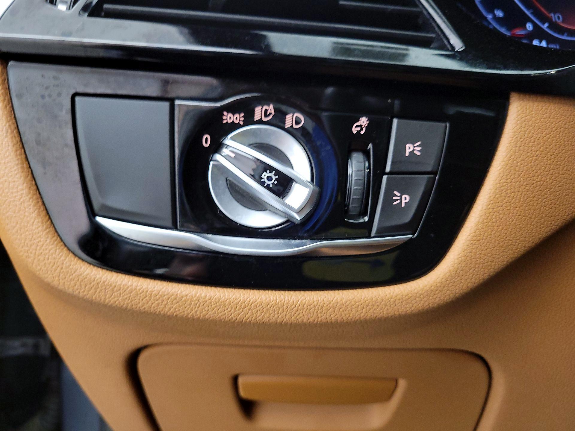 Thumbnail: 2022 BMW 5 Series - 13