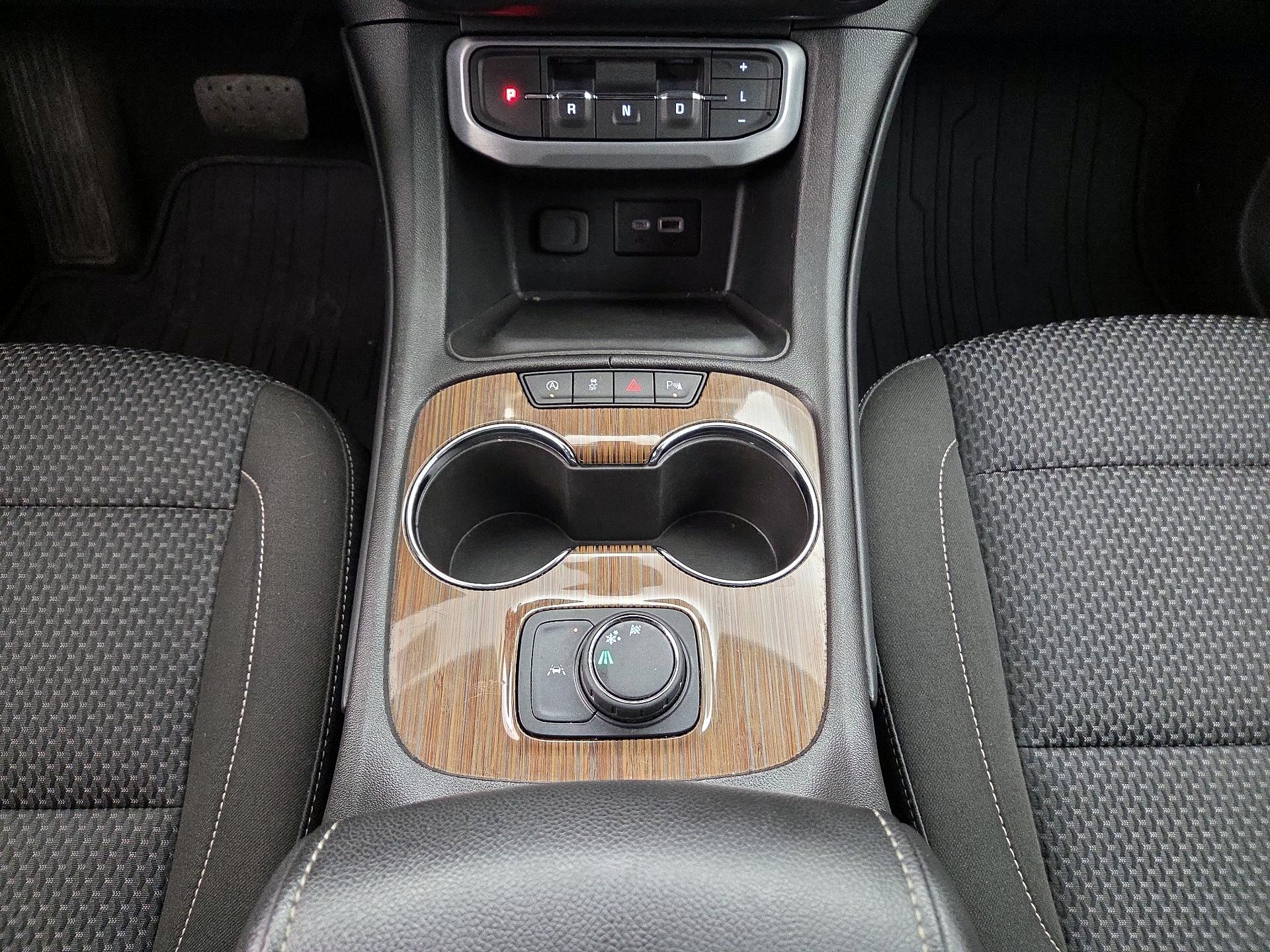 Thumbnail: 2022 GMC Acadia - 17