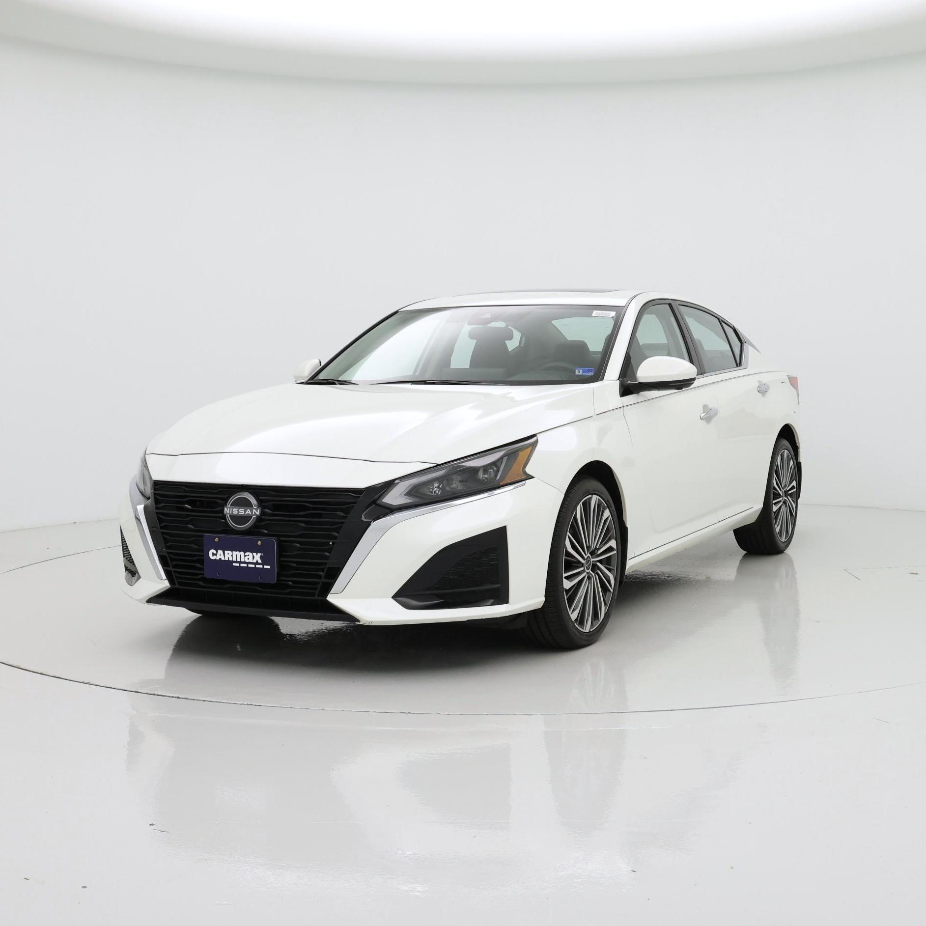 Thumbnail: 2023 Nissan Altima - 4