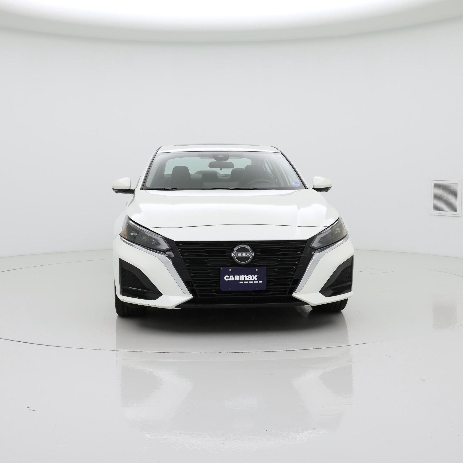Thumbnail: 2023 Nissan Altima - 5
