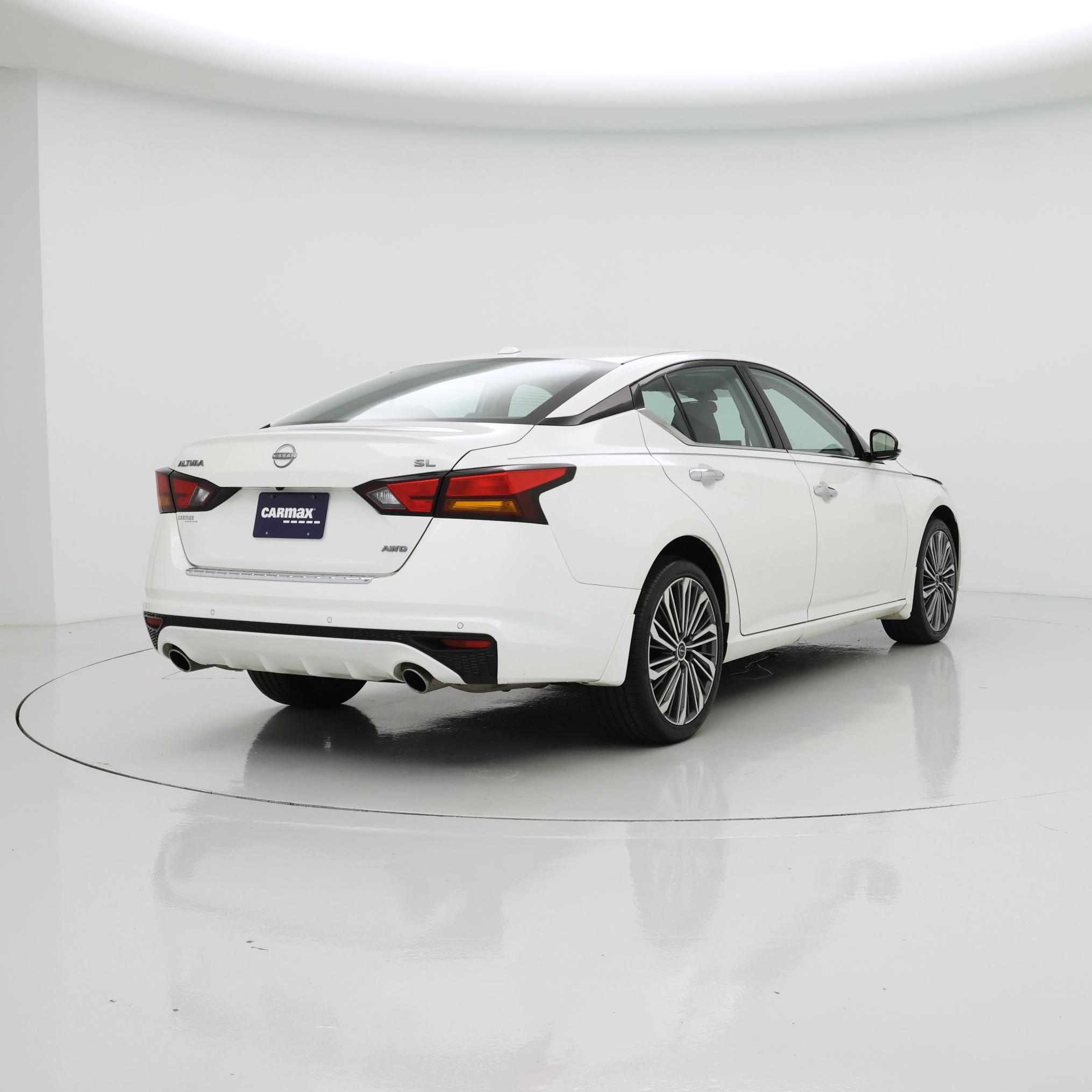 Thumbnail: 2023 Nissan Altima - 8