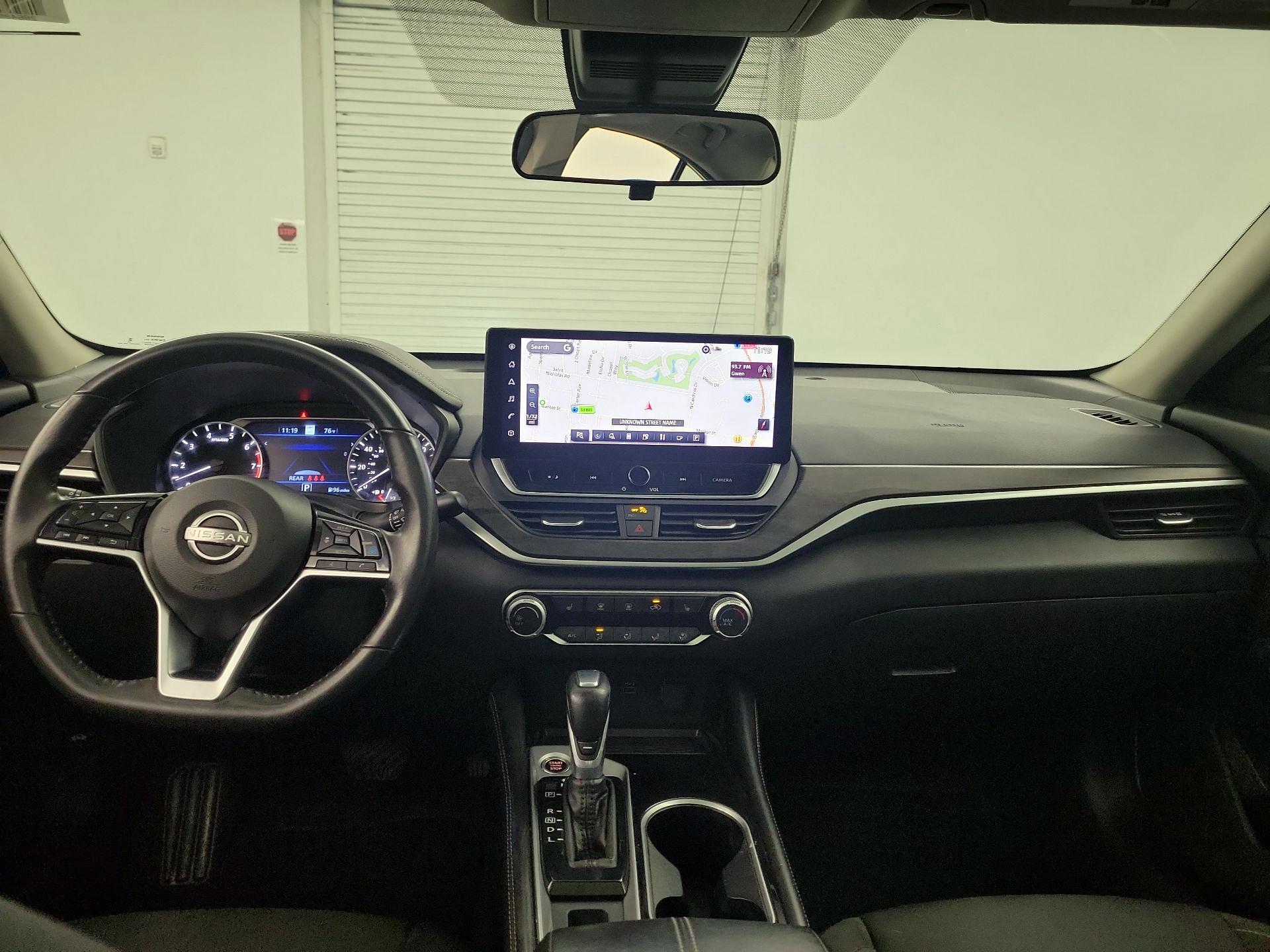 Thumbnail: 2023 Nissan Altima - 9