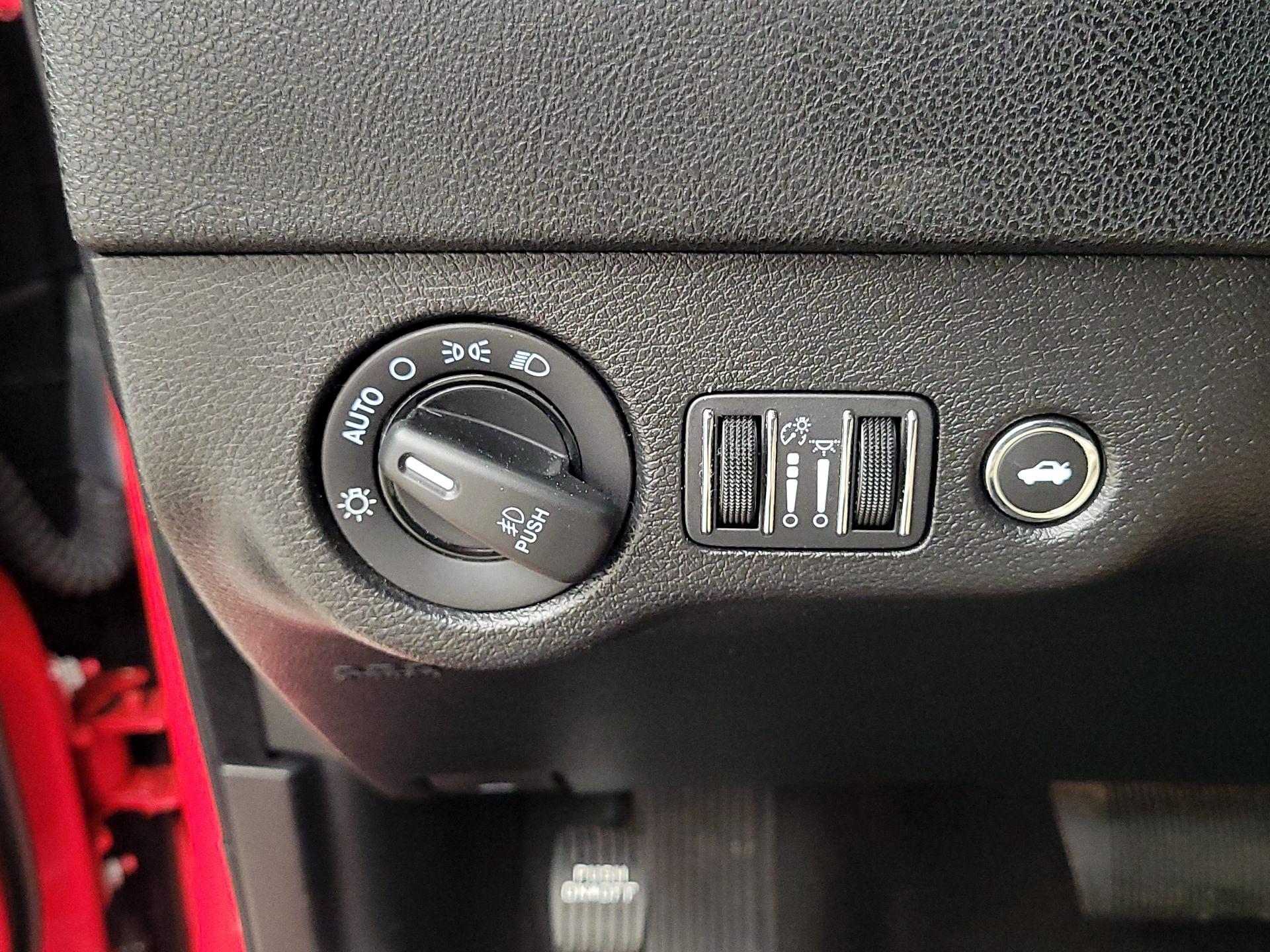 Thumbnail: 2022 Dodge Charger - 13