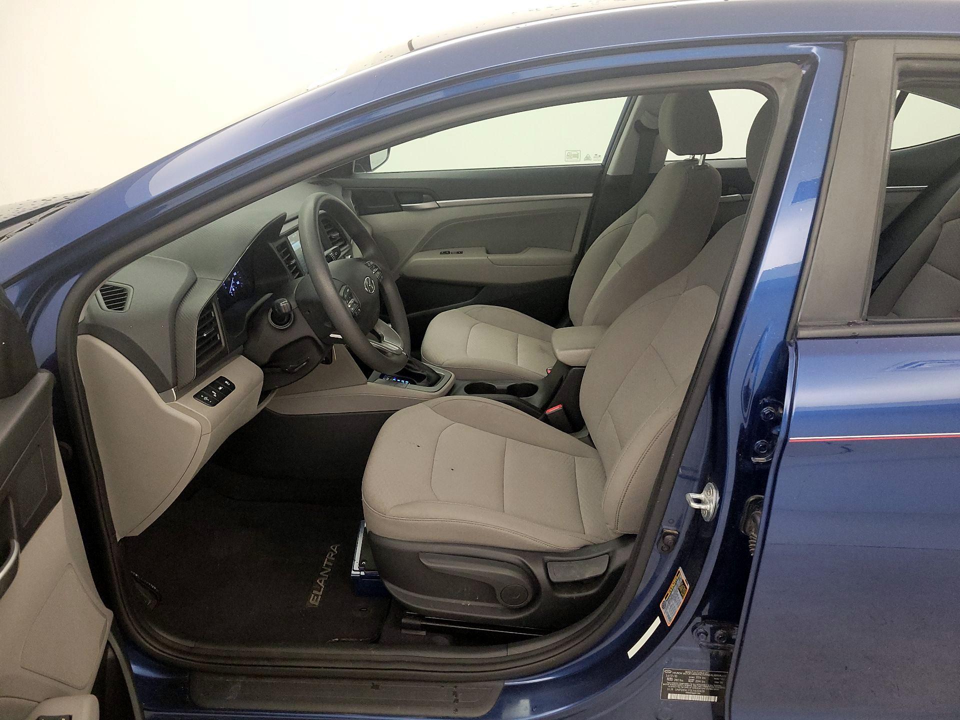 Thumbnail: 2020 Hyundai Elantra - 11