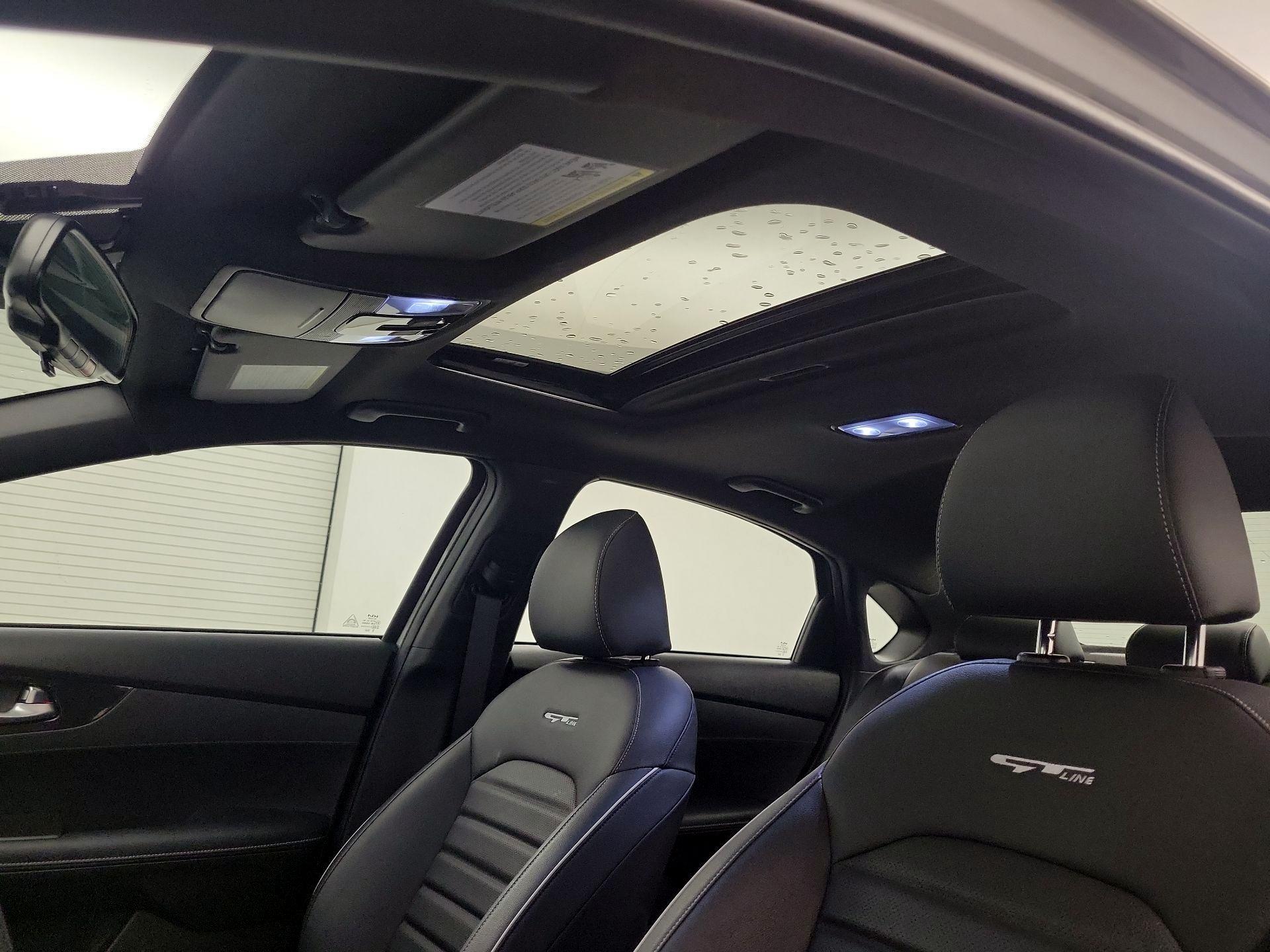 Thumbnail: 2023 Kia Forte - 20