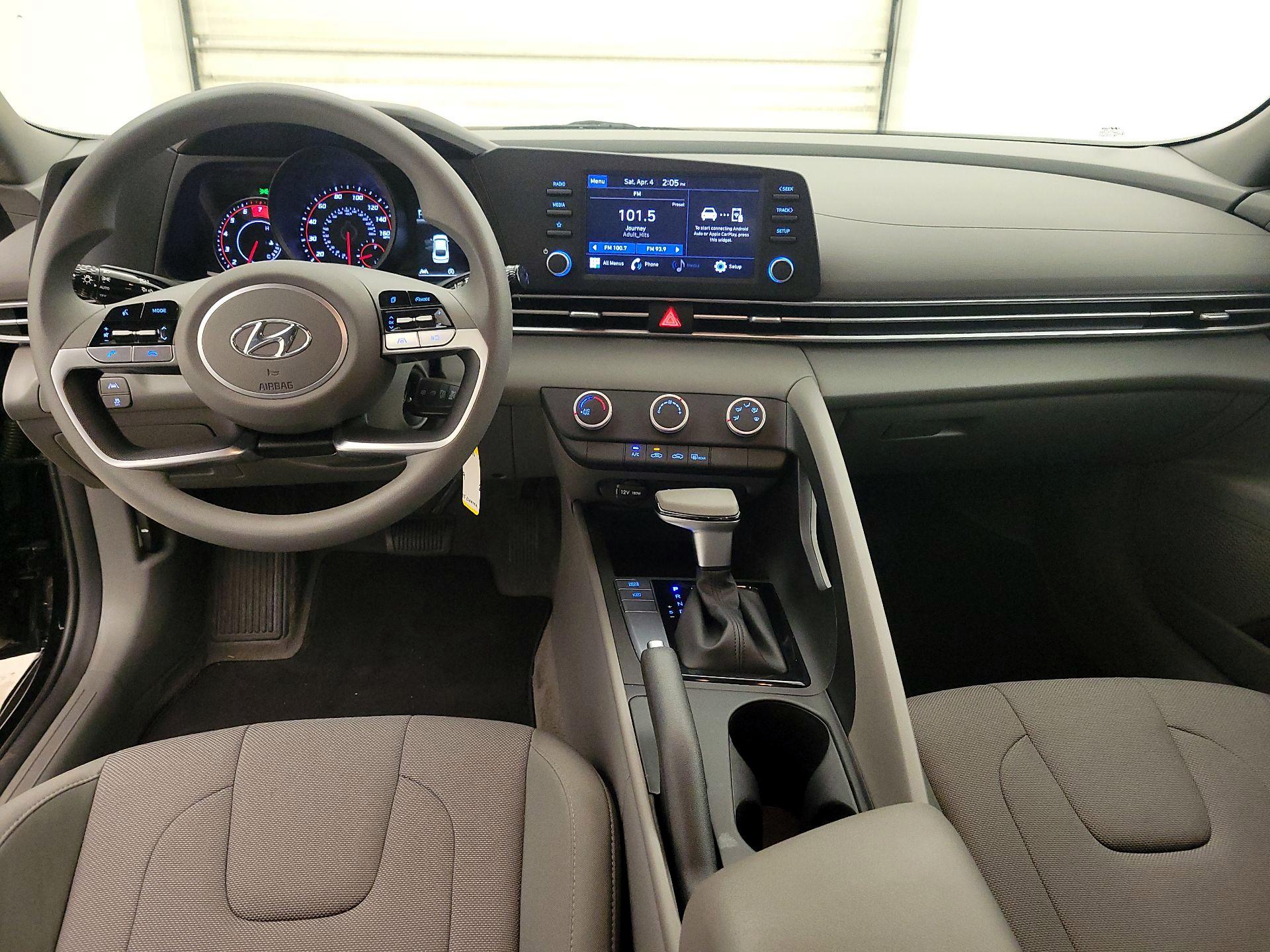 Thumbnail: 2023 Hyundai Elantra - 9