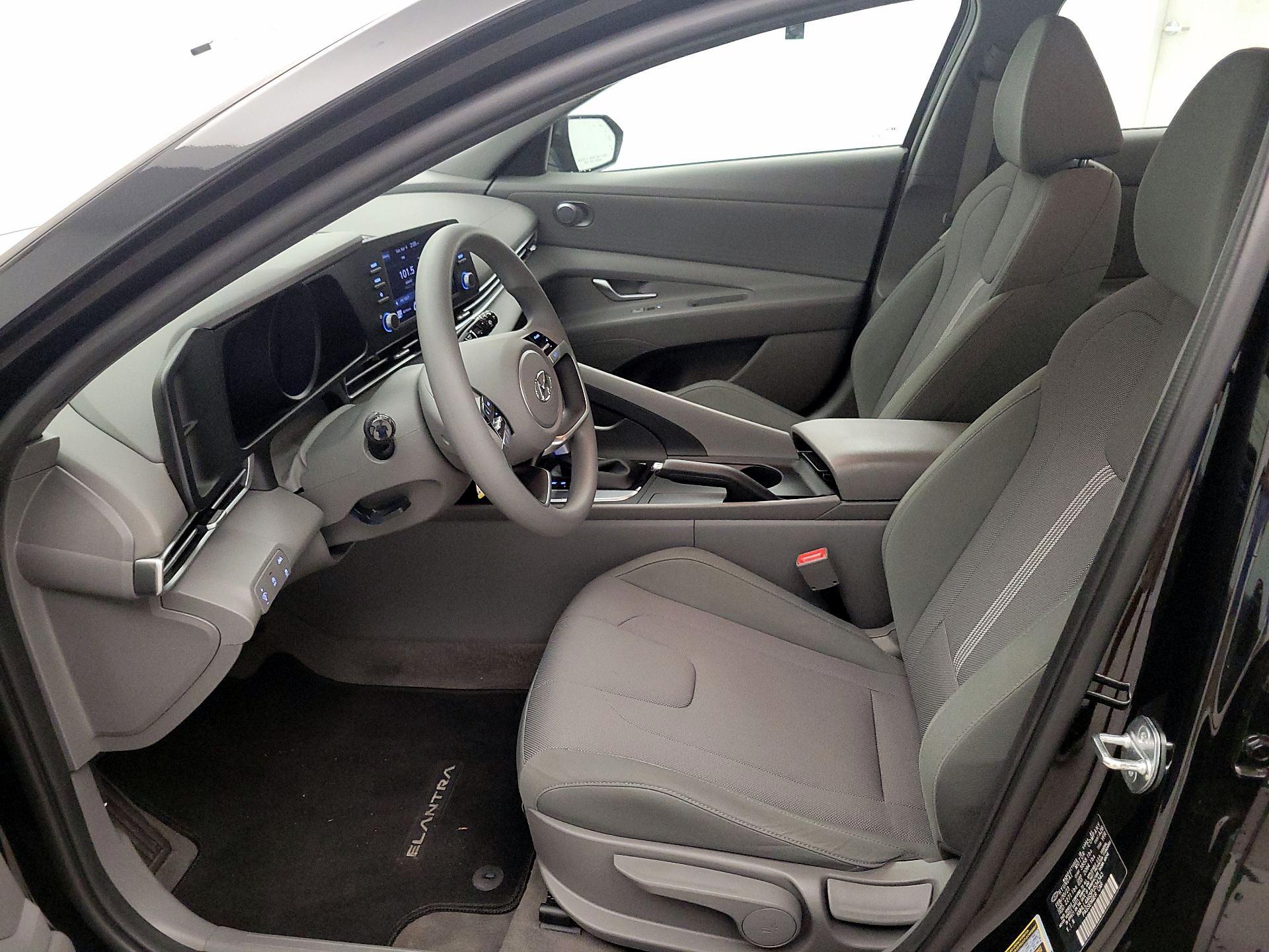 Thumbnail: 2023 Hyundai Elantra - 11