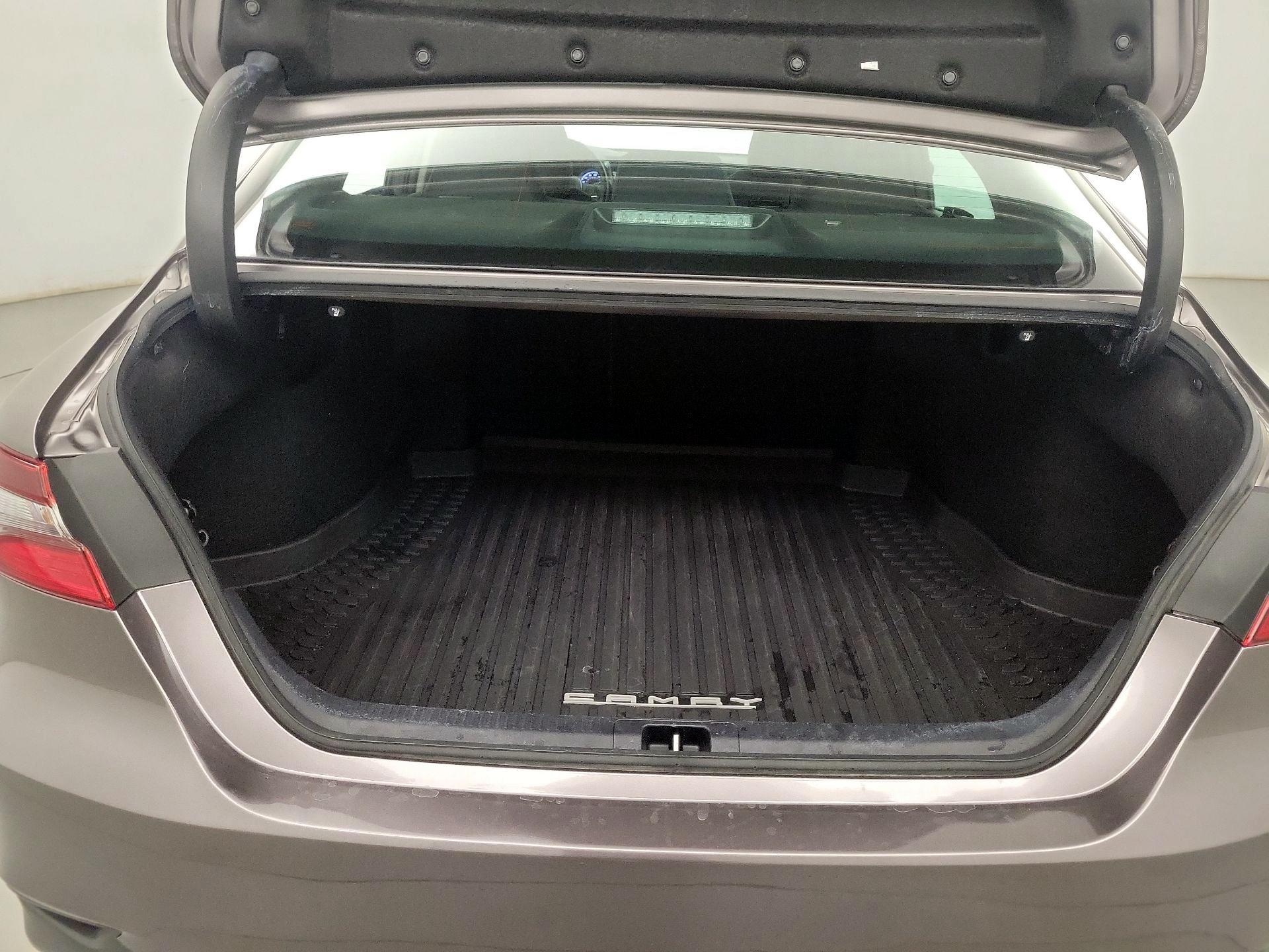 Thumbnail: 2024 Toyota Camry - 20