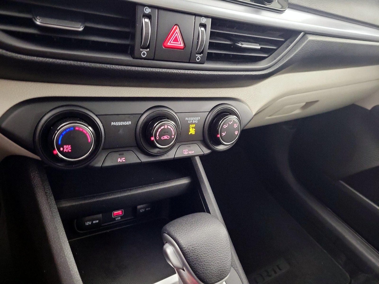2022 Kia FORTE LXS - Photo 17