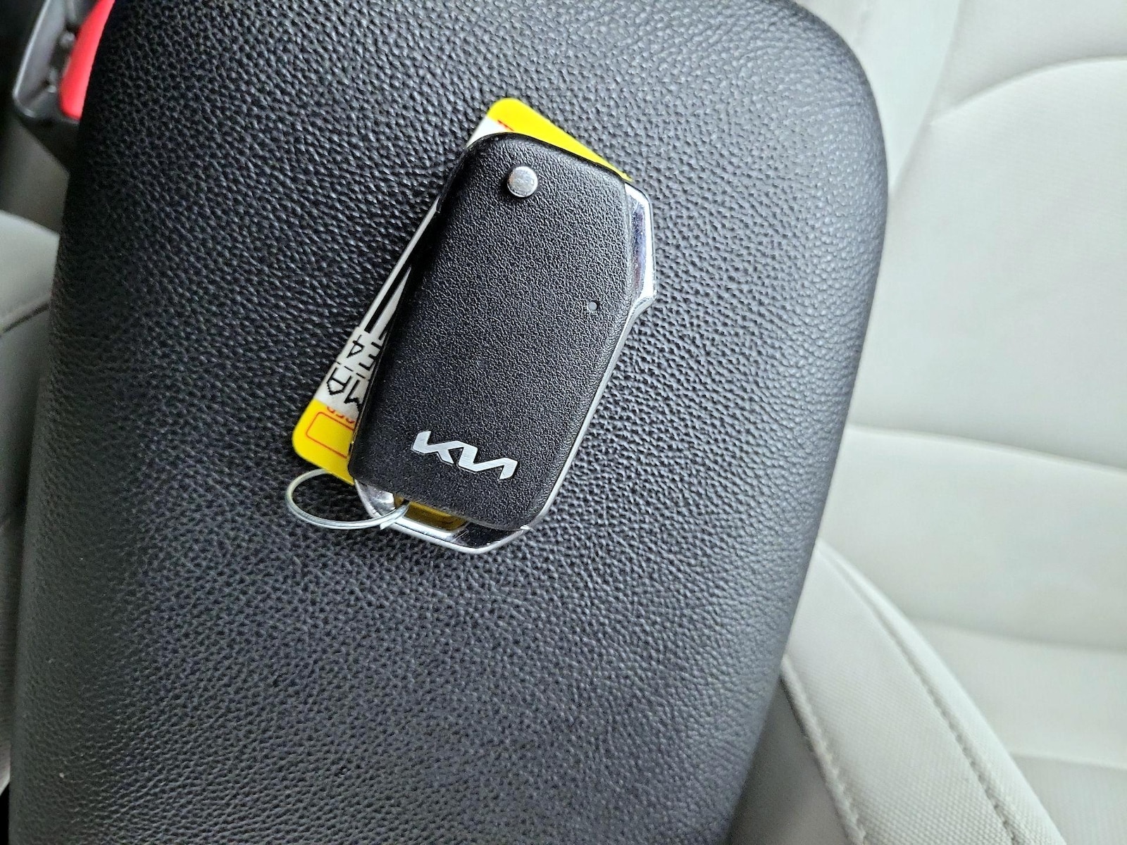 2022 Kia FORTE LXS - Photo 23