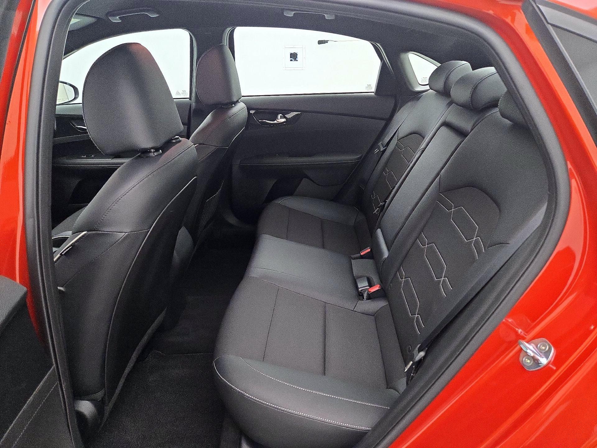 Thumbnail: 2023 Kia Forte - 20