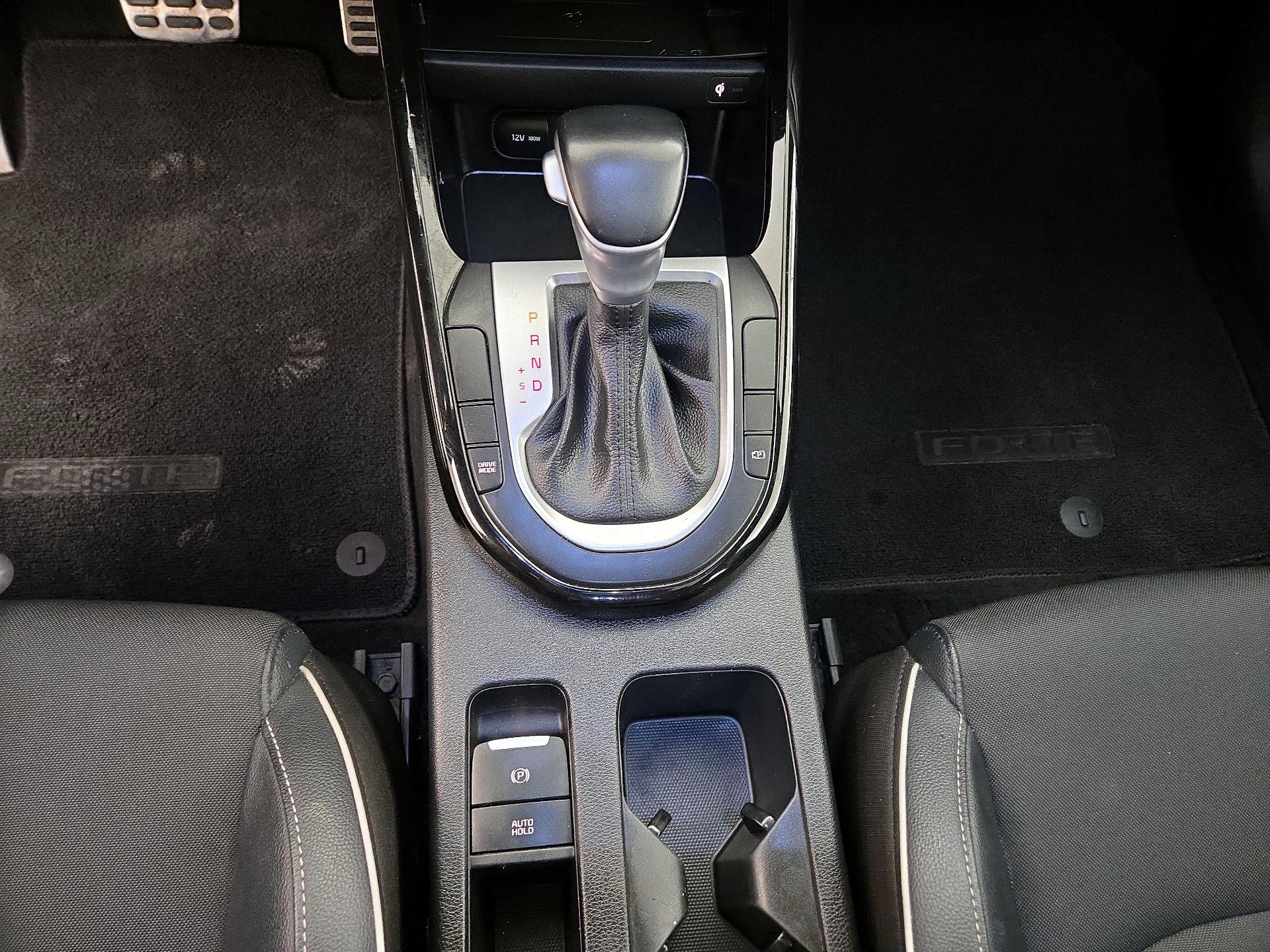 Thumbnail: 2023 Kia Forte - 18