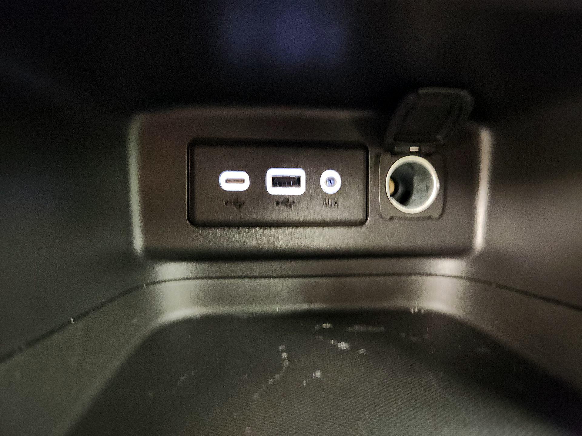 Thumbnail: 2023 Chevrolet Equinox - 18