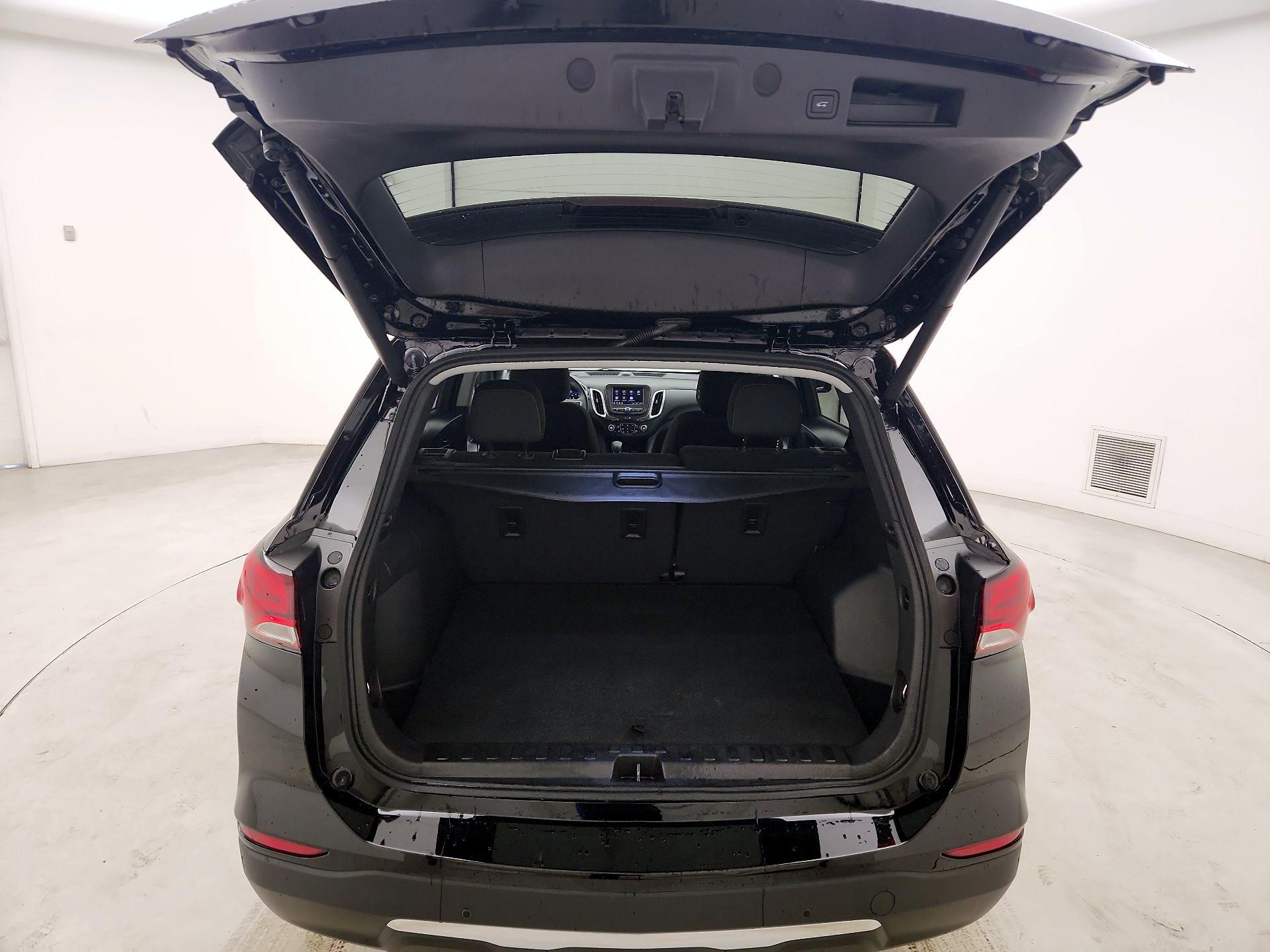 Thumbnail: 2023 Chevrolet Equinox - 20