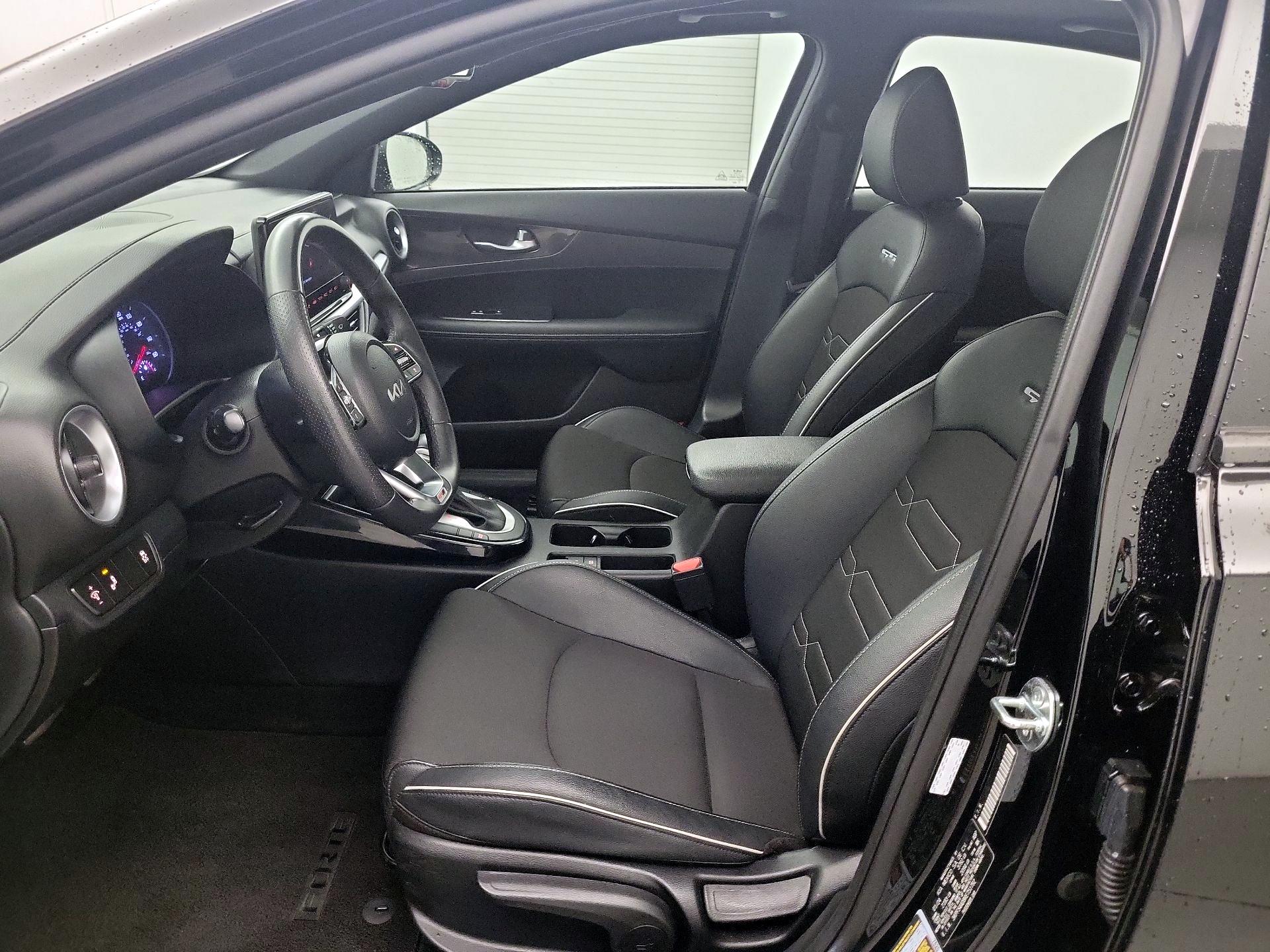 Thumbnail: 2024 Kia Forte - 9