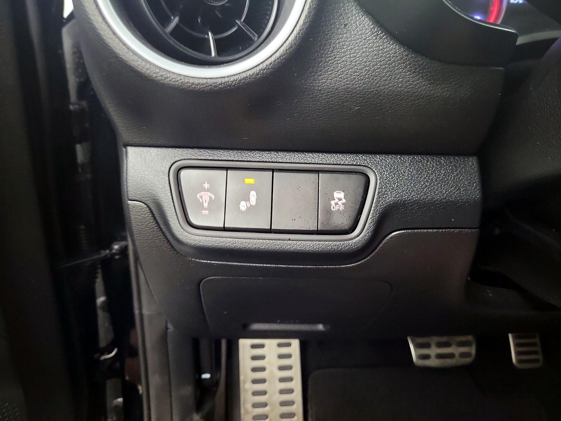 Thumbnail: 2024 Kia Forte - 11