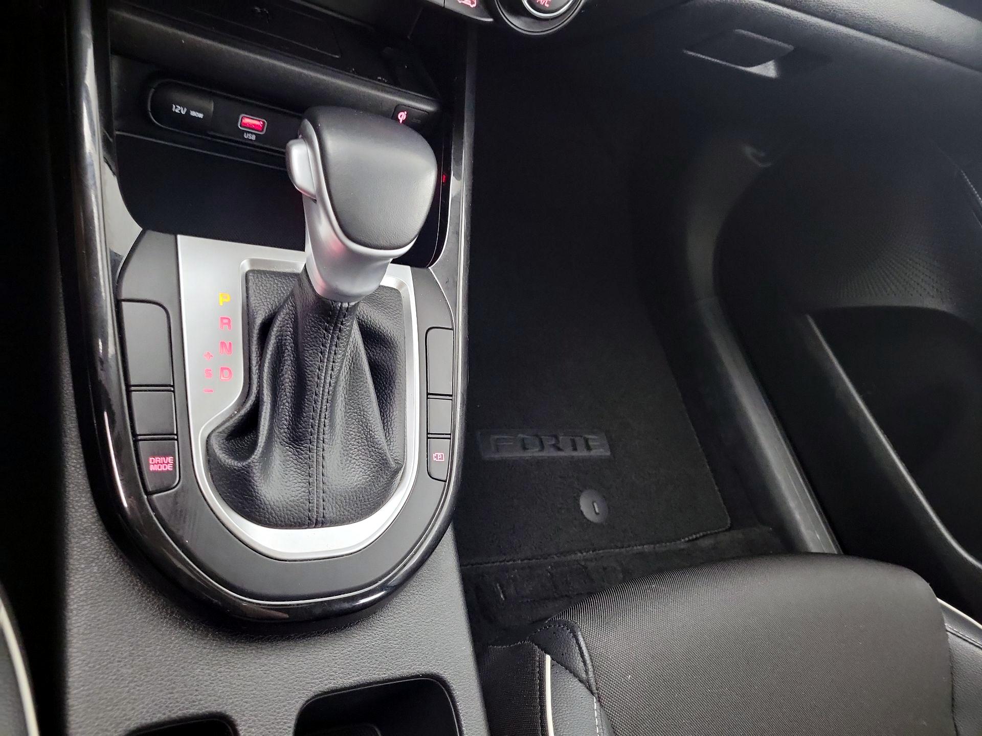 Thumbnail: 2024 Kia Forte - 16