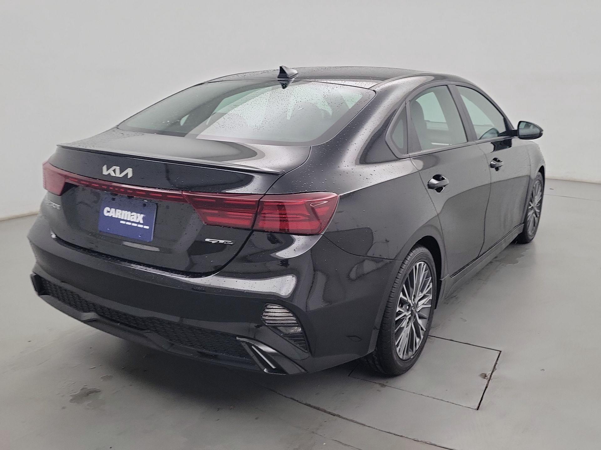 Thumbnail: 2024 Kia Forte - 5