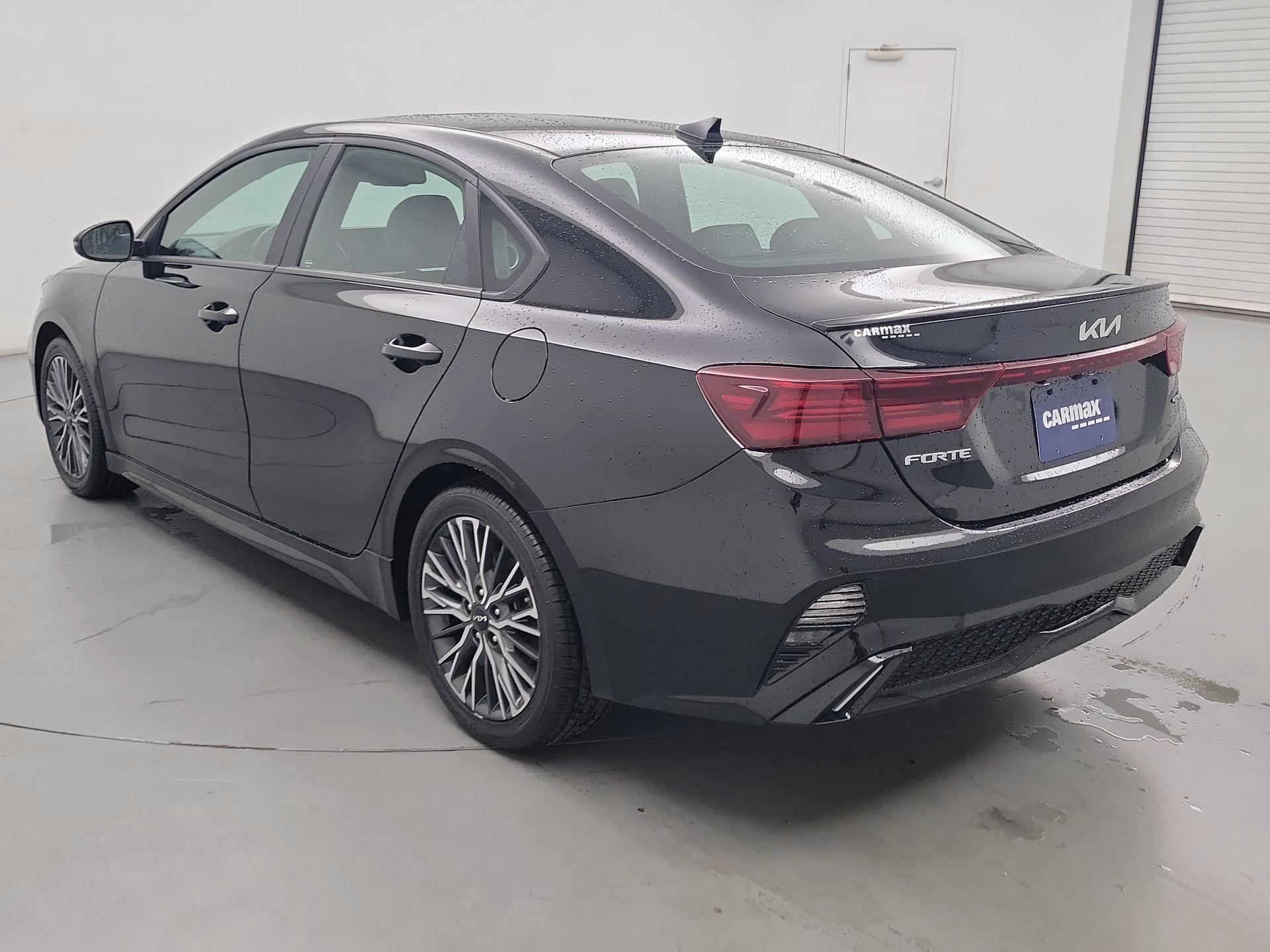 Thumbnail: 2024 Kia Forte - 7